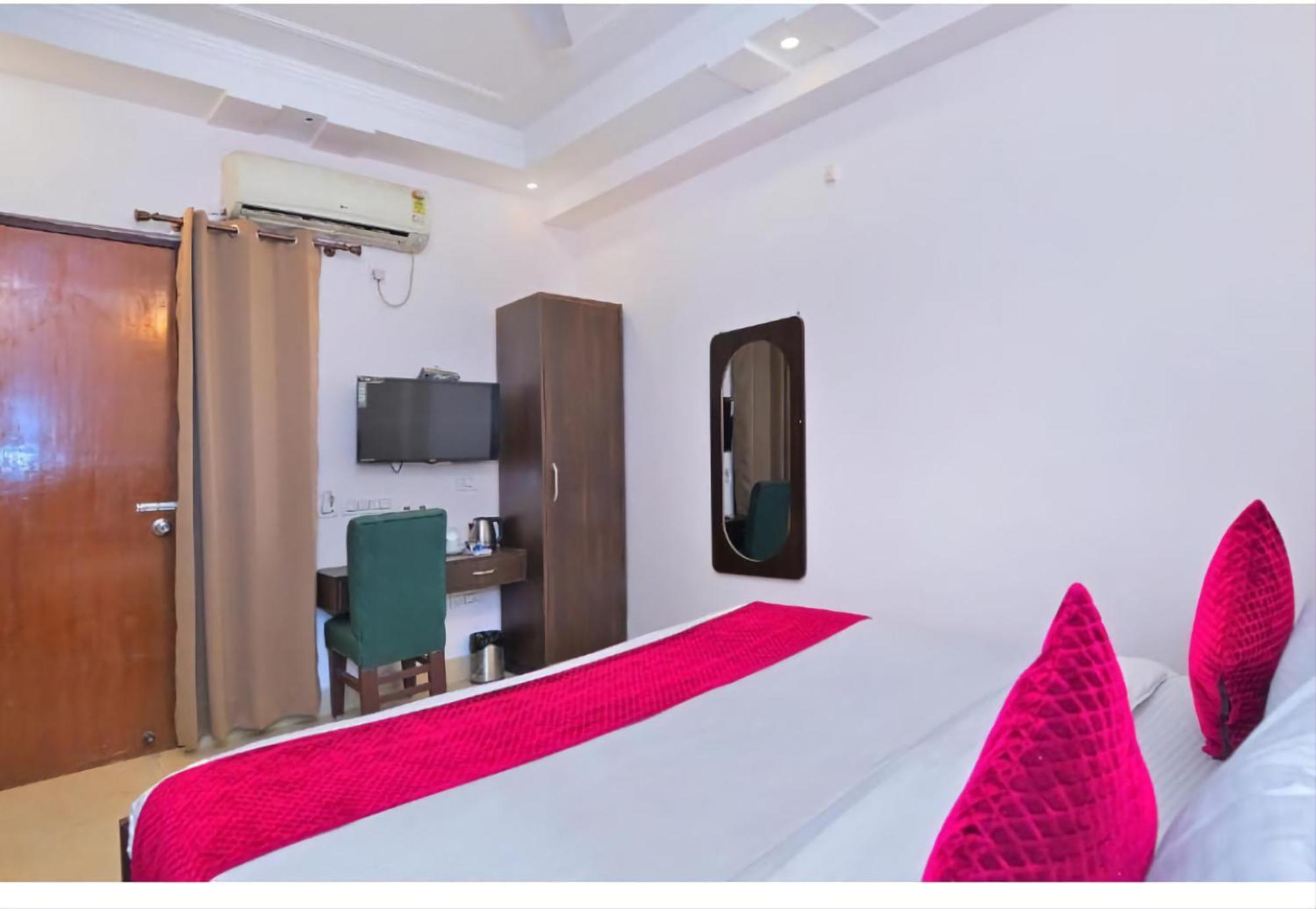Airport Starry Twilight Hotel 4*