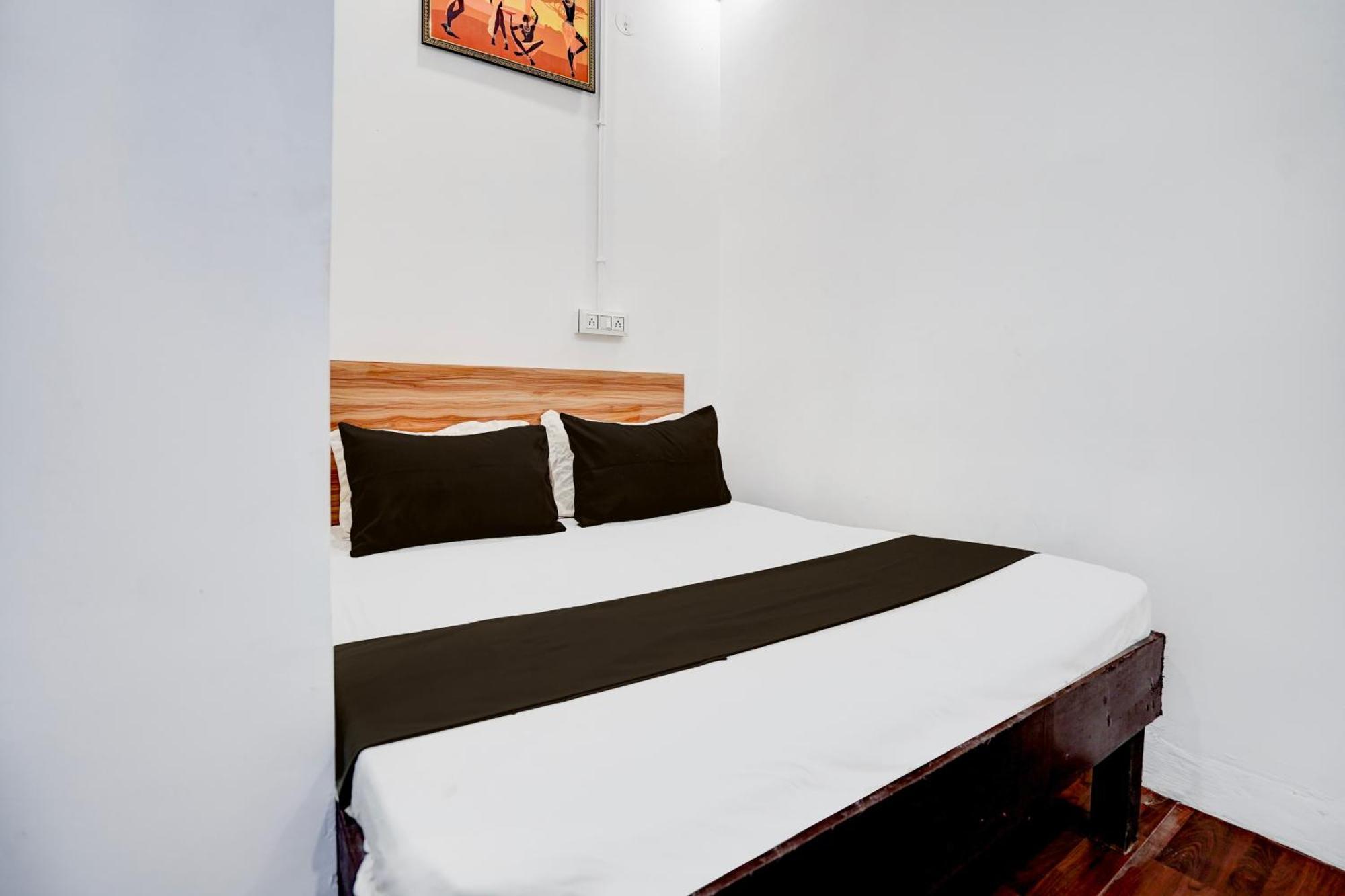 O Le Empire House 3*