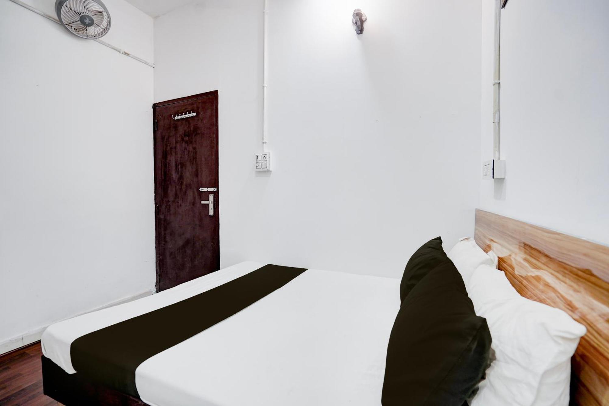 Hotel O Le Empire House New Delhi