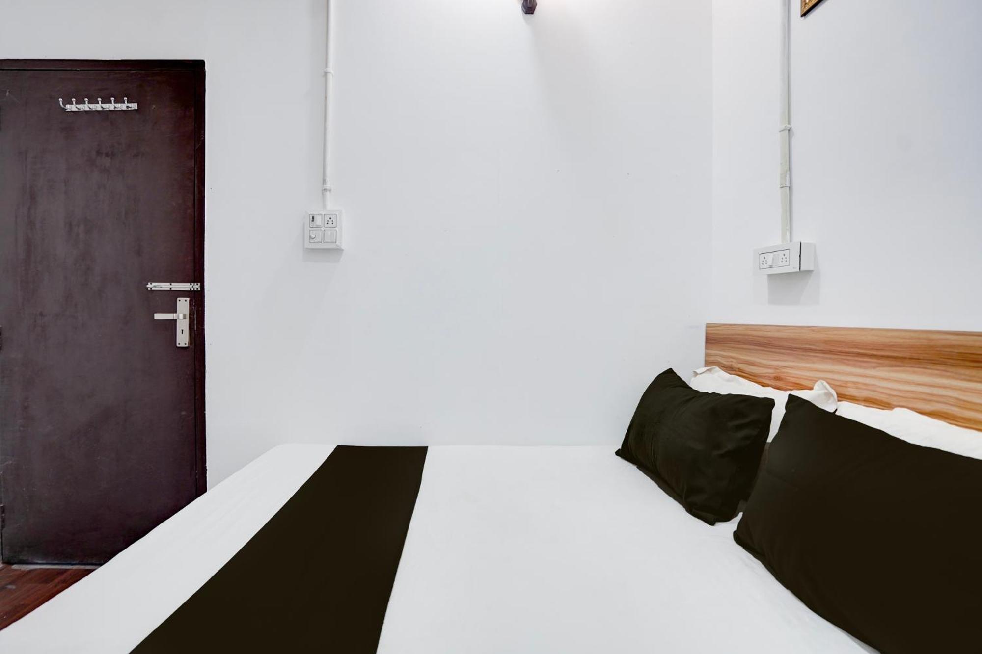 O Le Empire House 3*