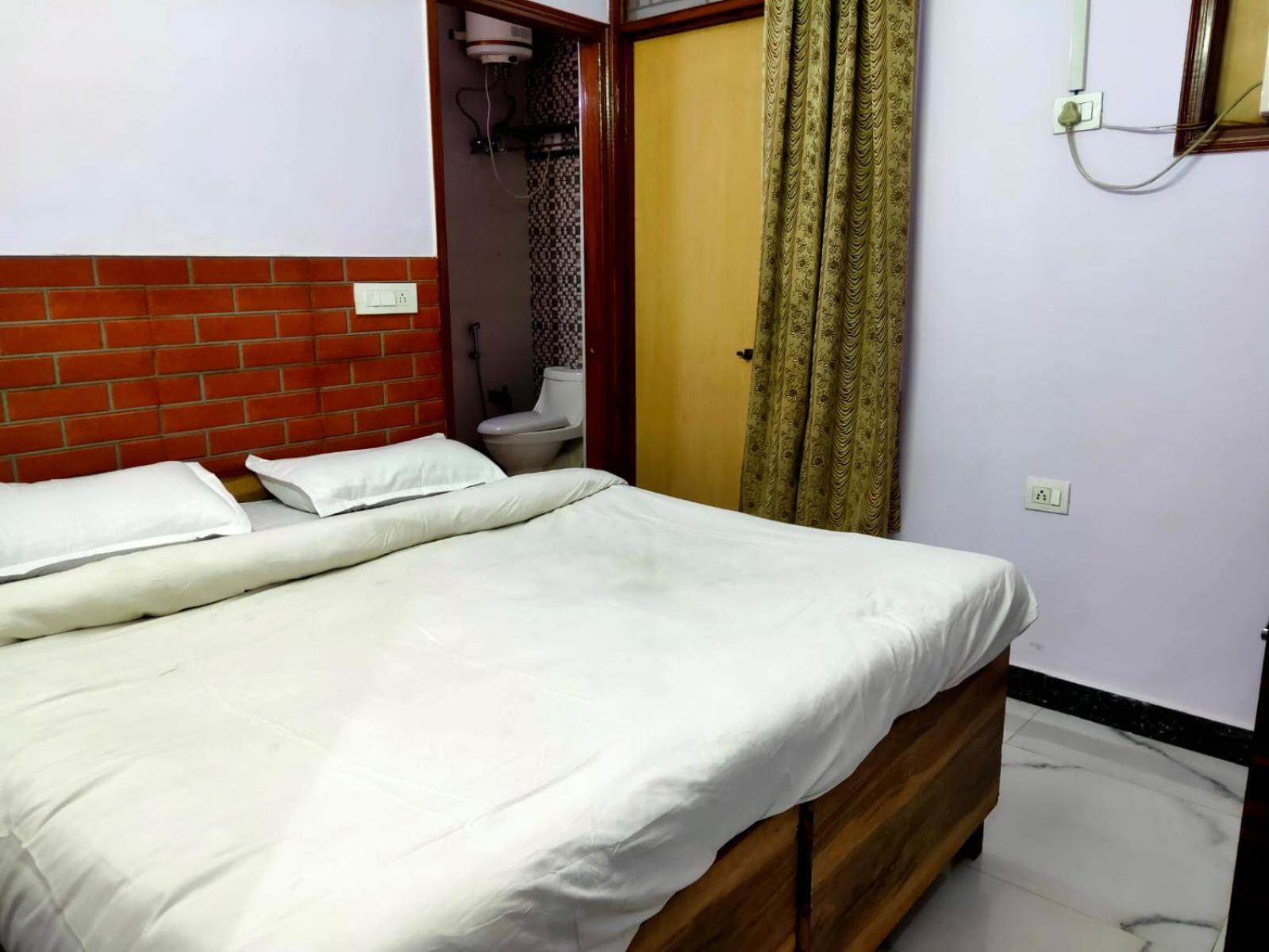 Hotel Perfect - South Campus *