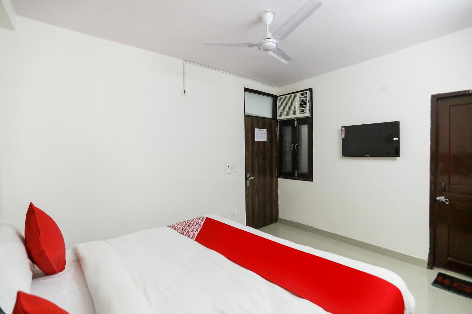 O Park Near New Ashok Nagar Metro Station New Delhi