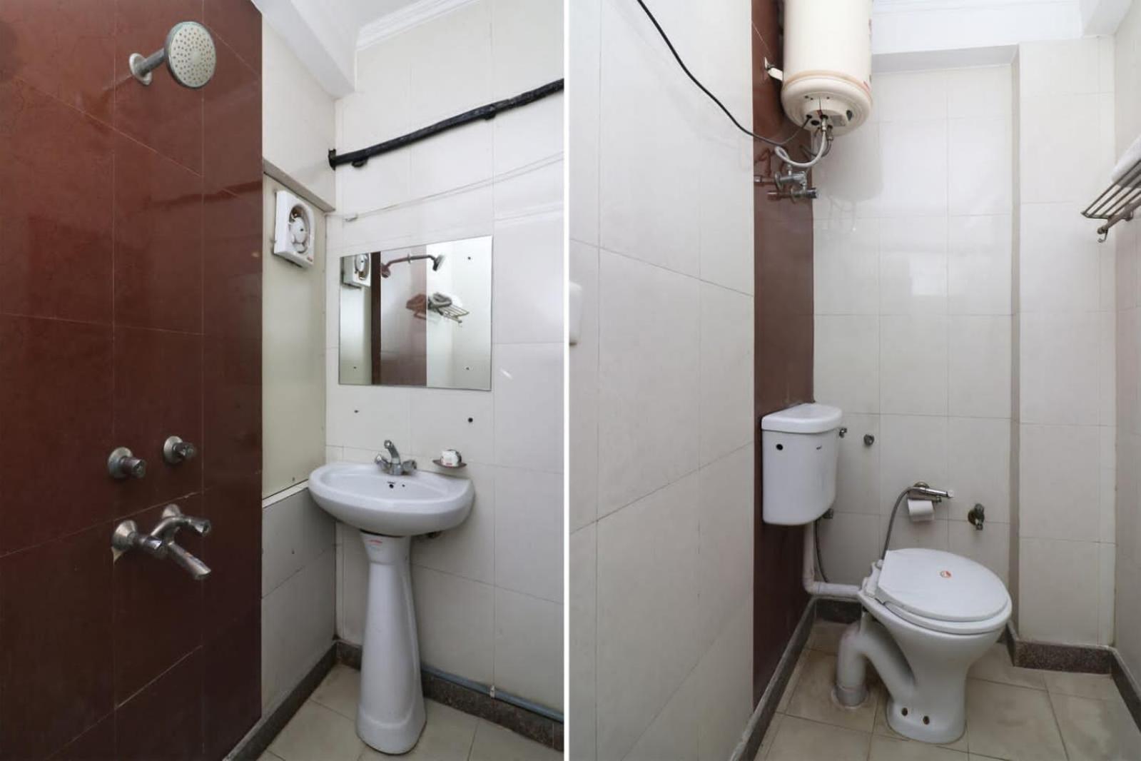 Hotel The Platform Near Us Embassy Chanakyapuri Delhi 3*