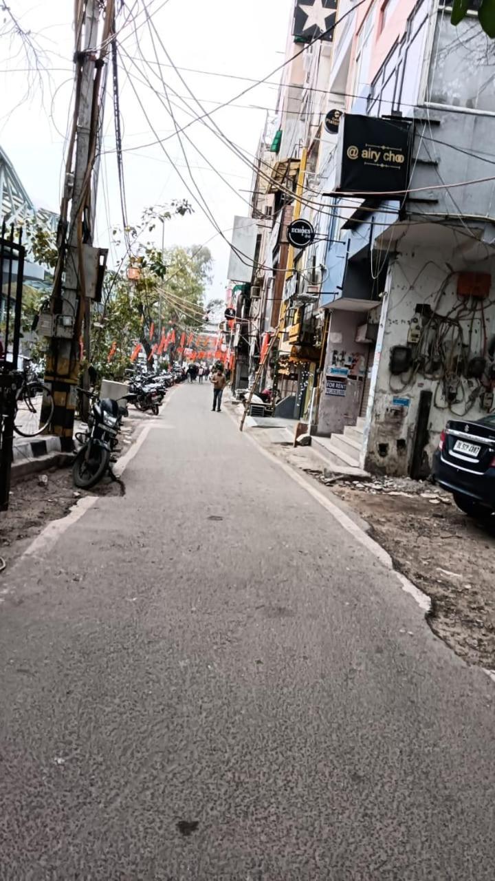 The Platform Near Us Embassy Chanakyapuri Delhi Nova Deli