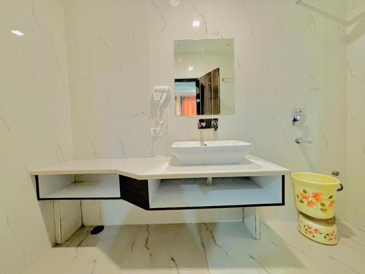 Airport Grand Olive Hotel New Delhi