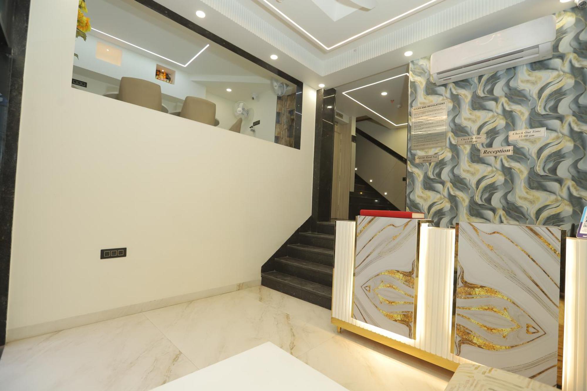 Hotel Zed - Near Delhi Airport 3*