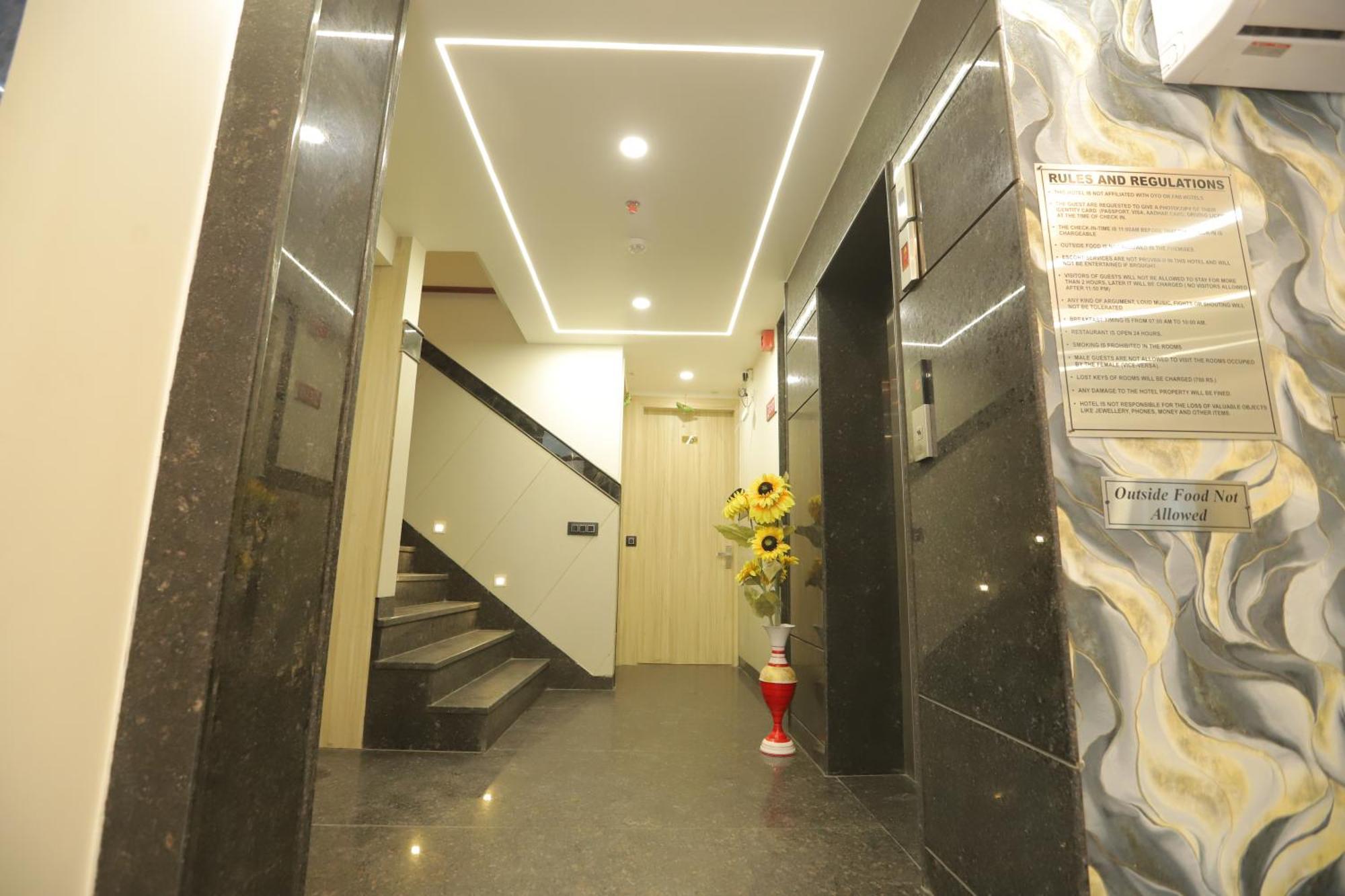 Zed - Near Delhi Airport 3* New Delhi