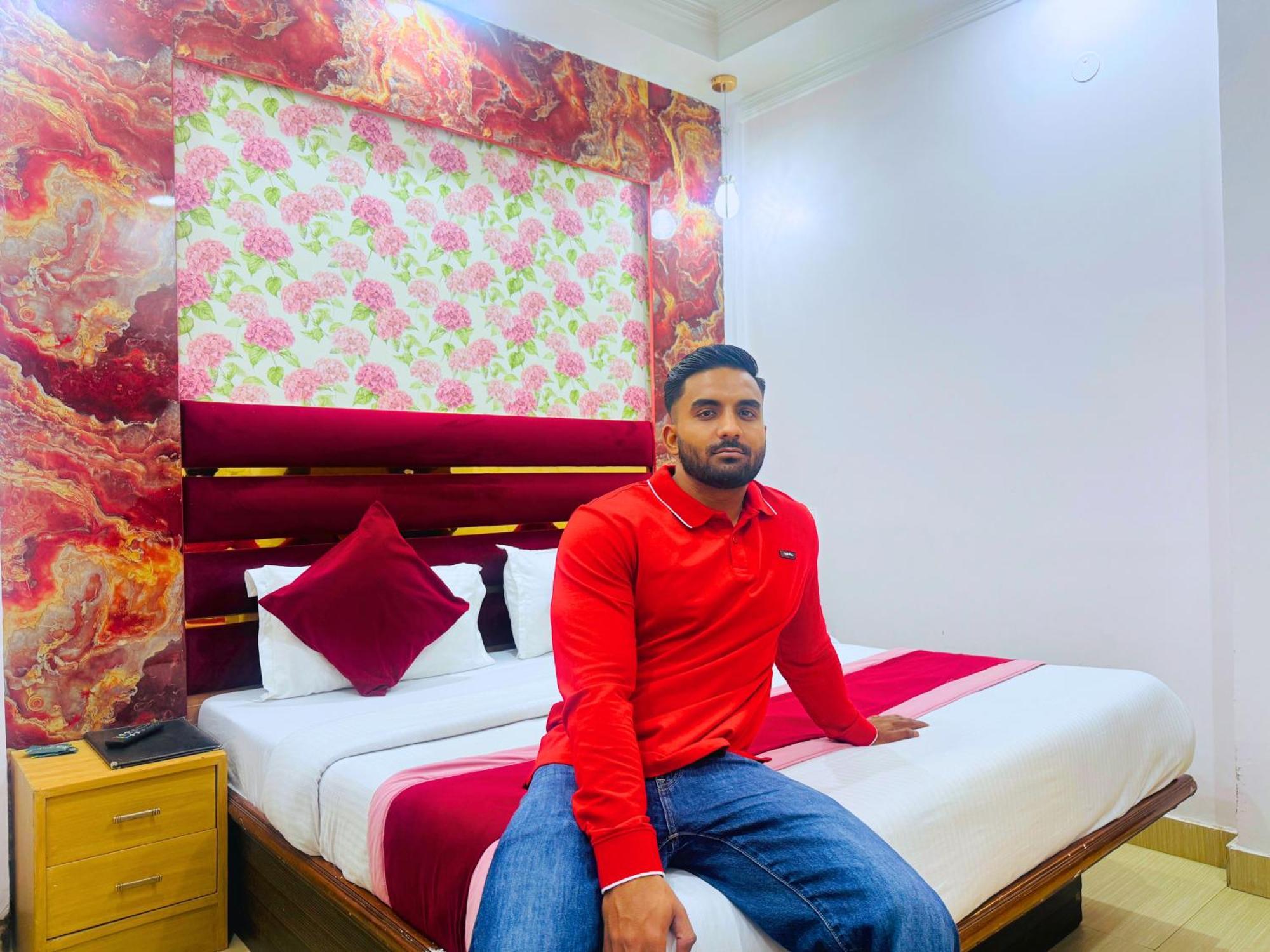 Hotel Bala Ji International Pure Veg New Delhi