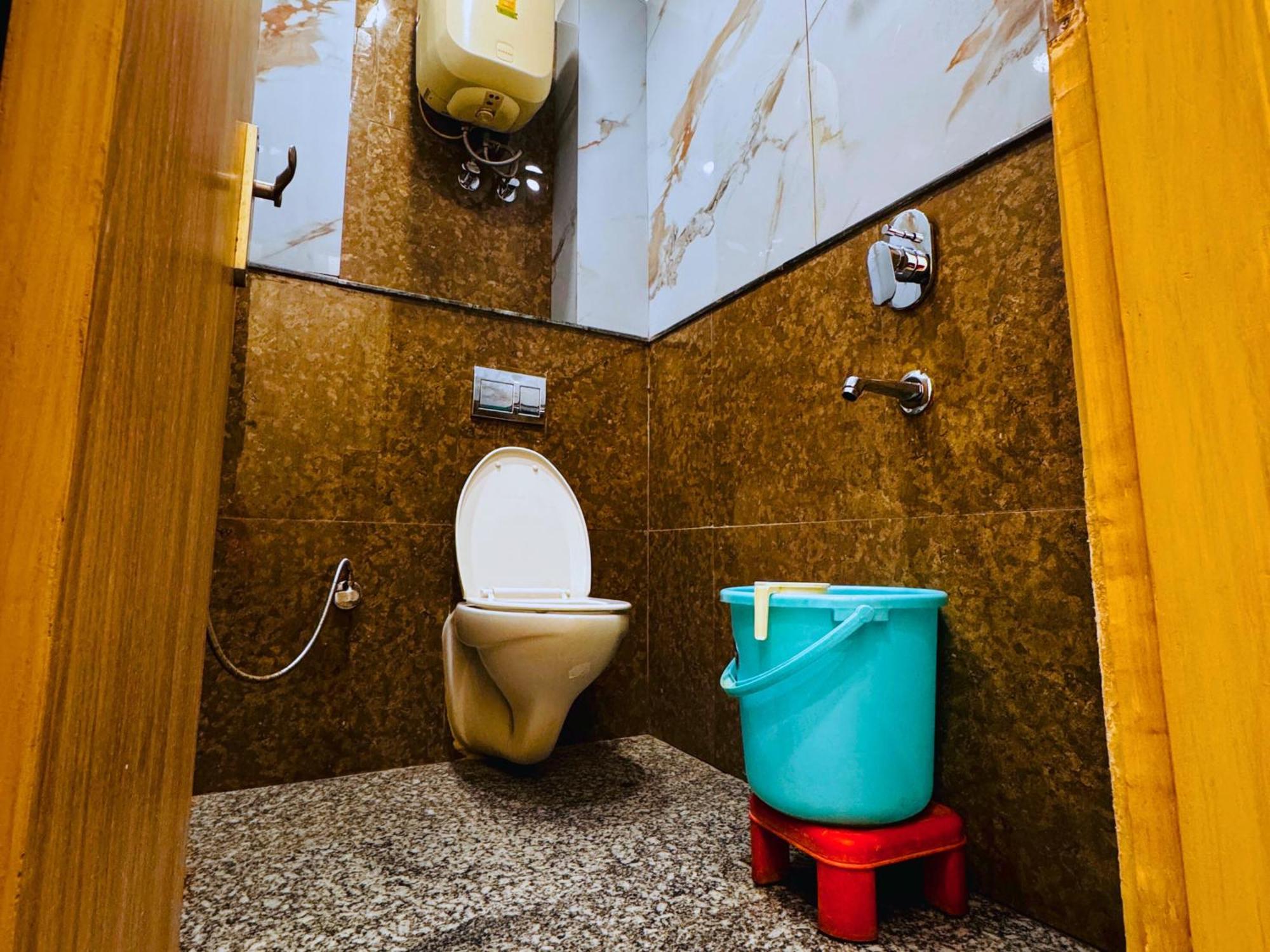 Hotel Bala Ji International Pure Veg New Delhi