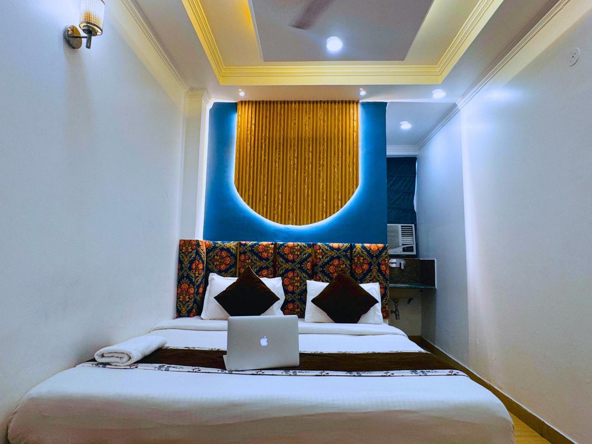 Hotel Bala Ji International Pure Veg 3*