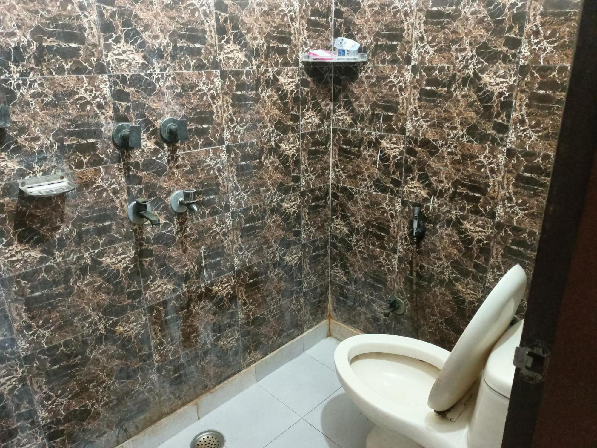 Royal India - Vijay Enclave Hotel