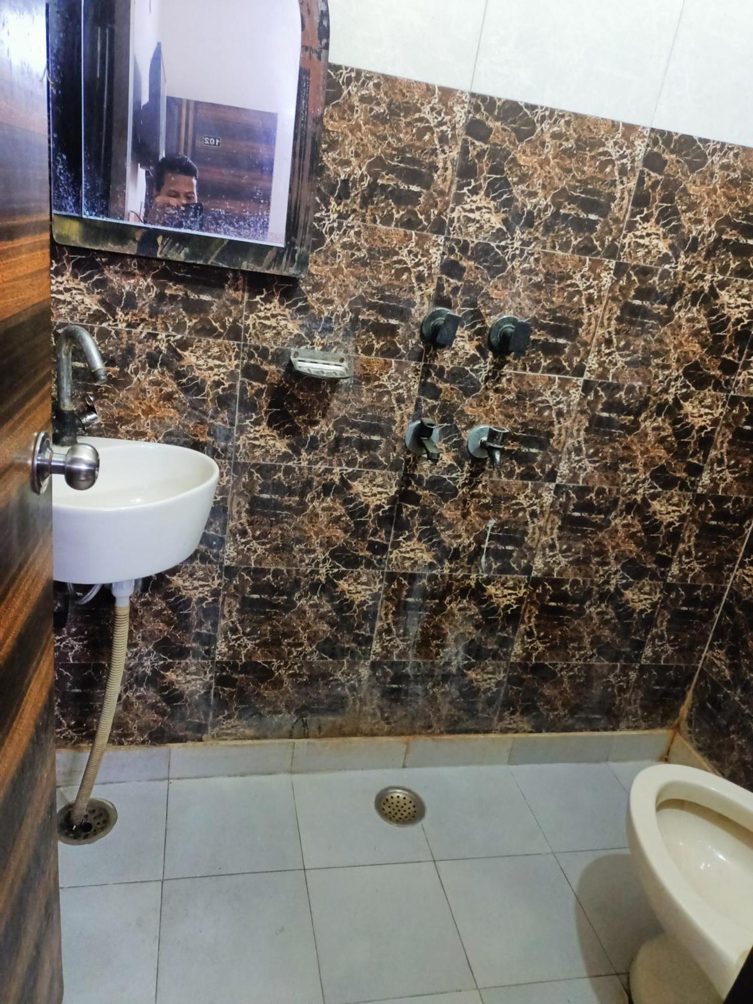 Royal India - Vijay Enclave Hotel 2*