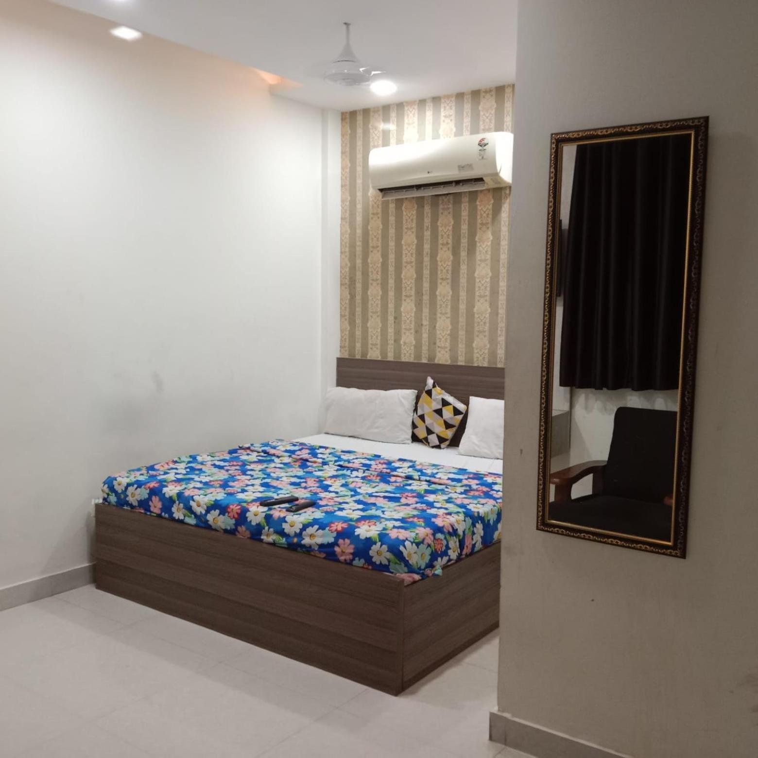 Hotel Shri