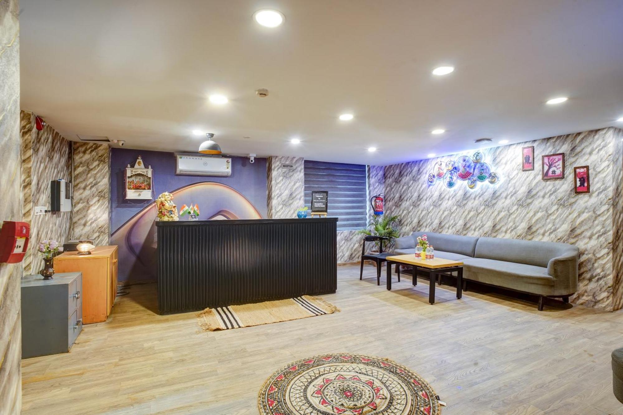 Aerostar Grand Near Yashobhoomi, Dwarka Hotel 3*