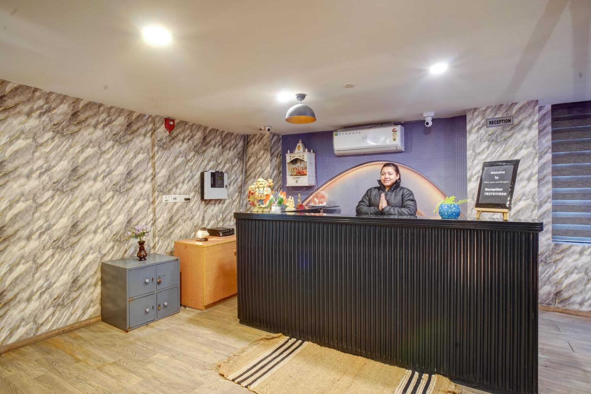 Aerostar Grand Near Yashobhoomi, Dwarka 3*