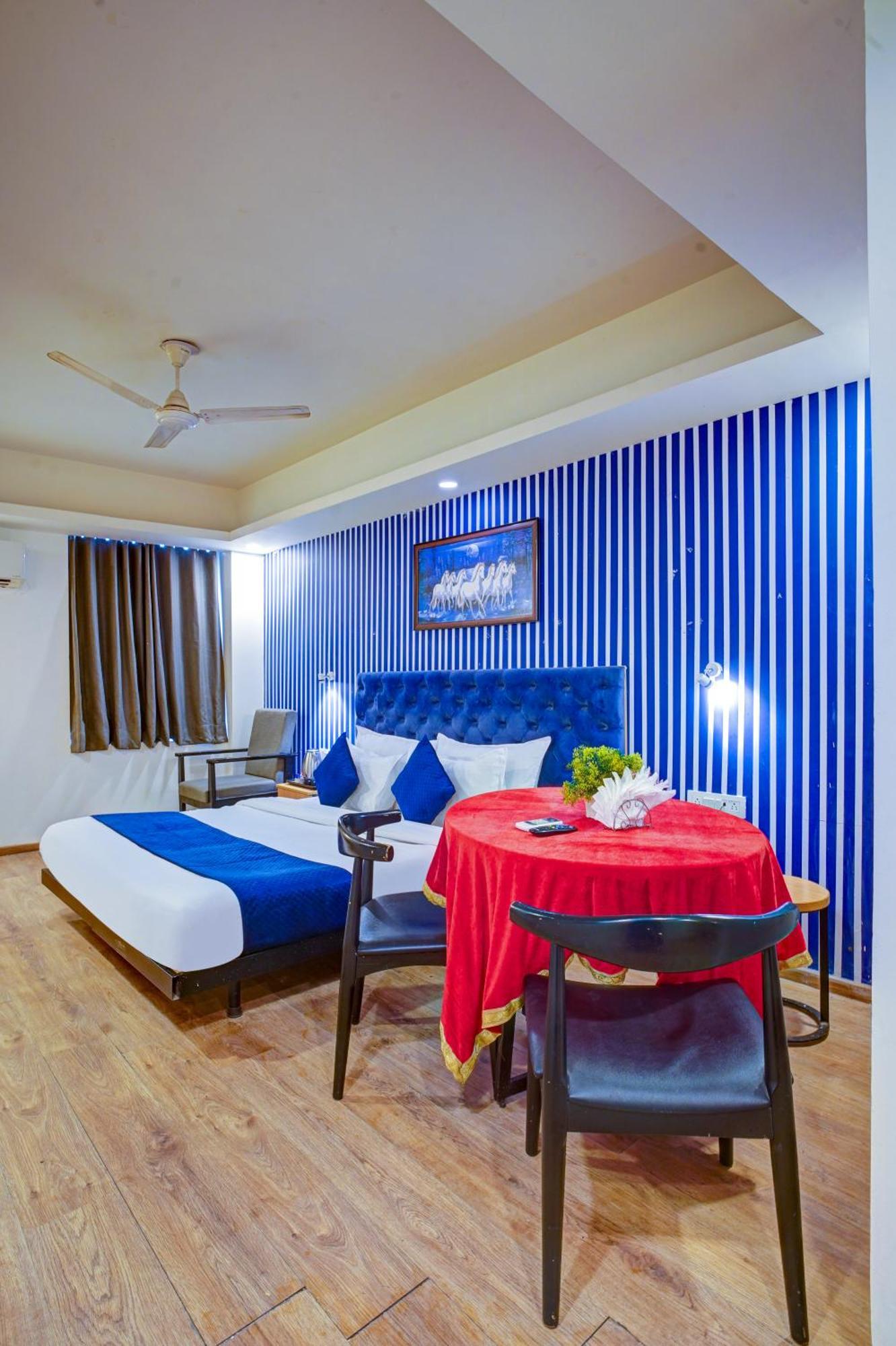 Hotel Aerostar Grand Near Yashobhoomi, Dwarka Nova Deli