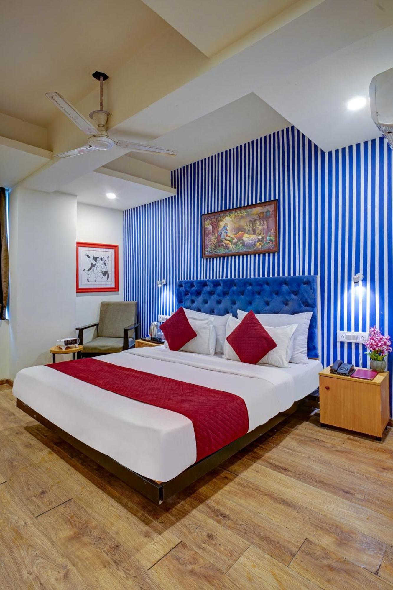 Aerostar Grand Near Yashobhoomi, Dwarka Hotel Nova Deli
