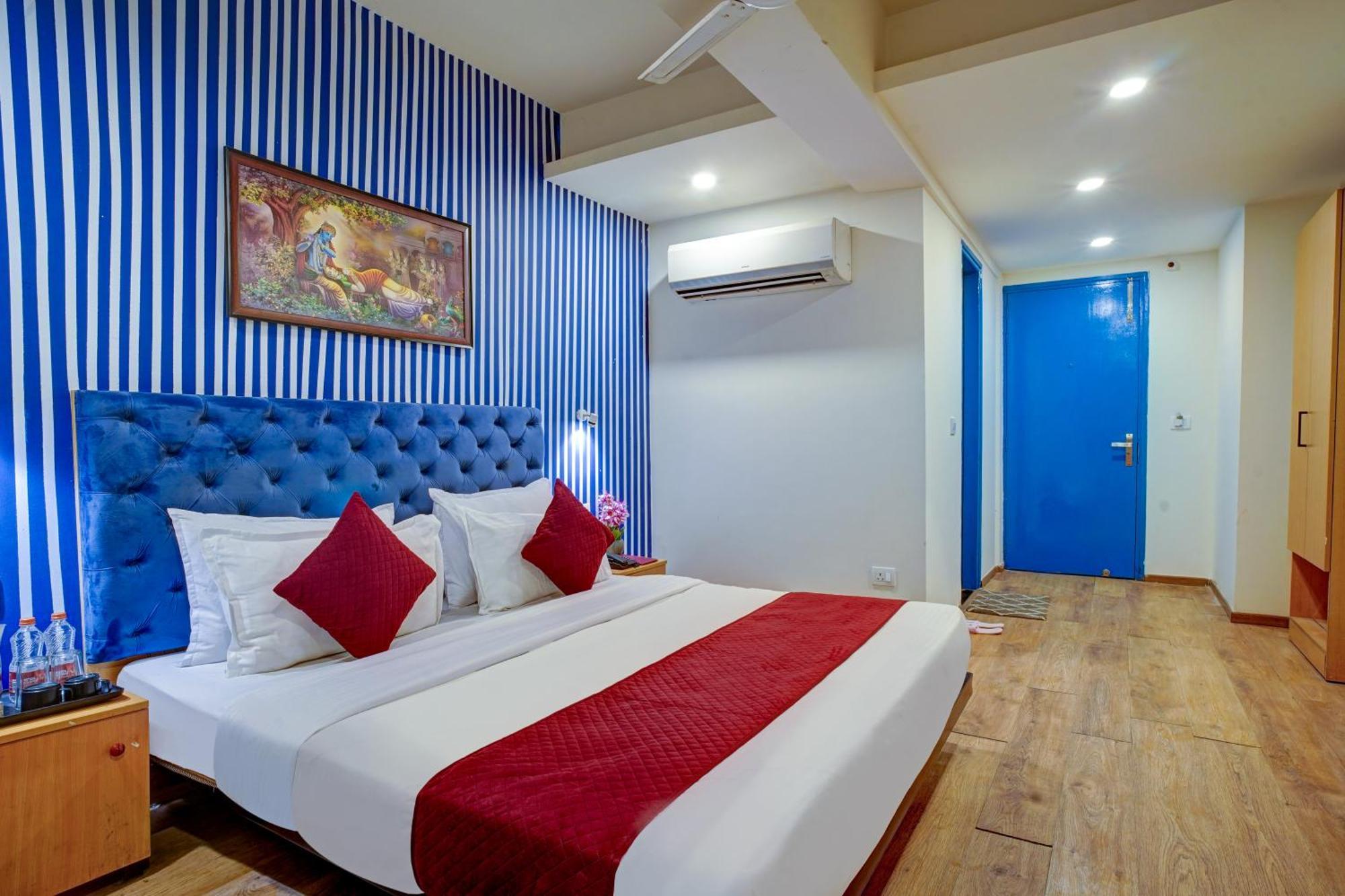 Aerostar Grand Near Yashobhoomi, Dwarka Hotel Nova Deli