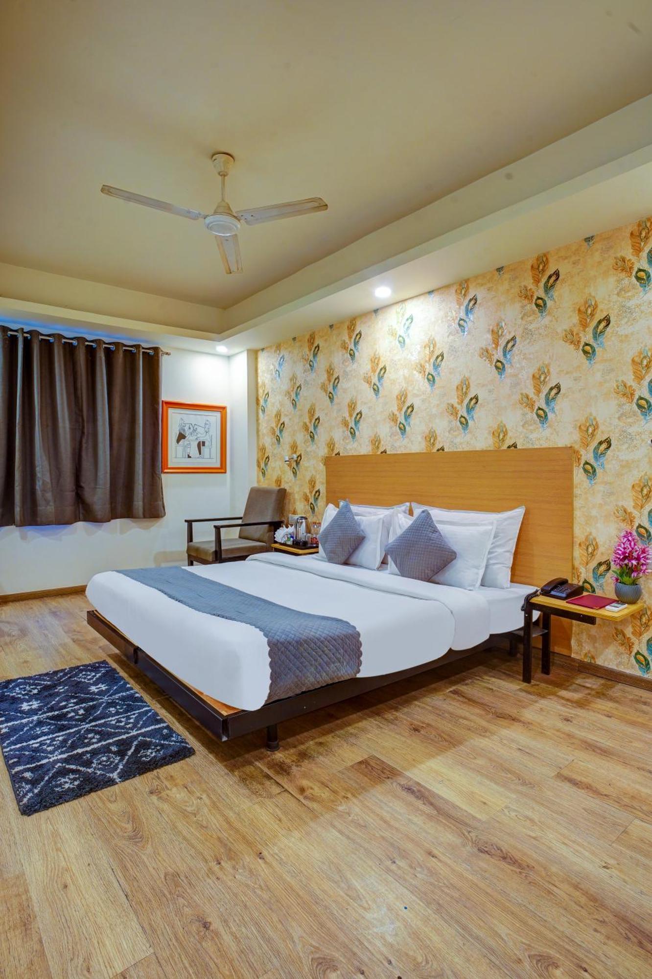 Aerostar Grand Near Yashobhoomi, Dwarka Nova Deli