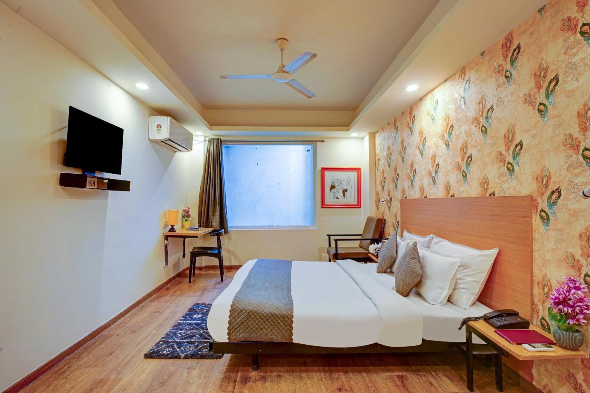 Hotel Aerostar Grand Near Yashobhoomi, Dwarka Nova Deli