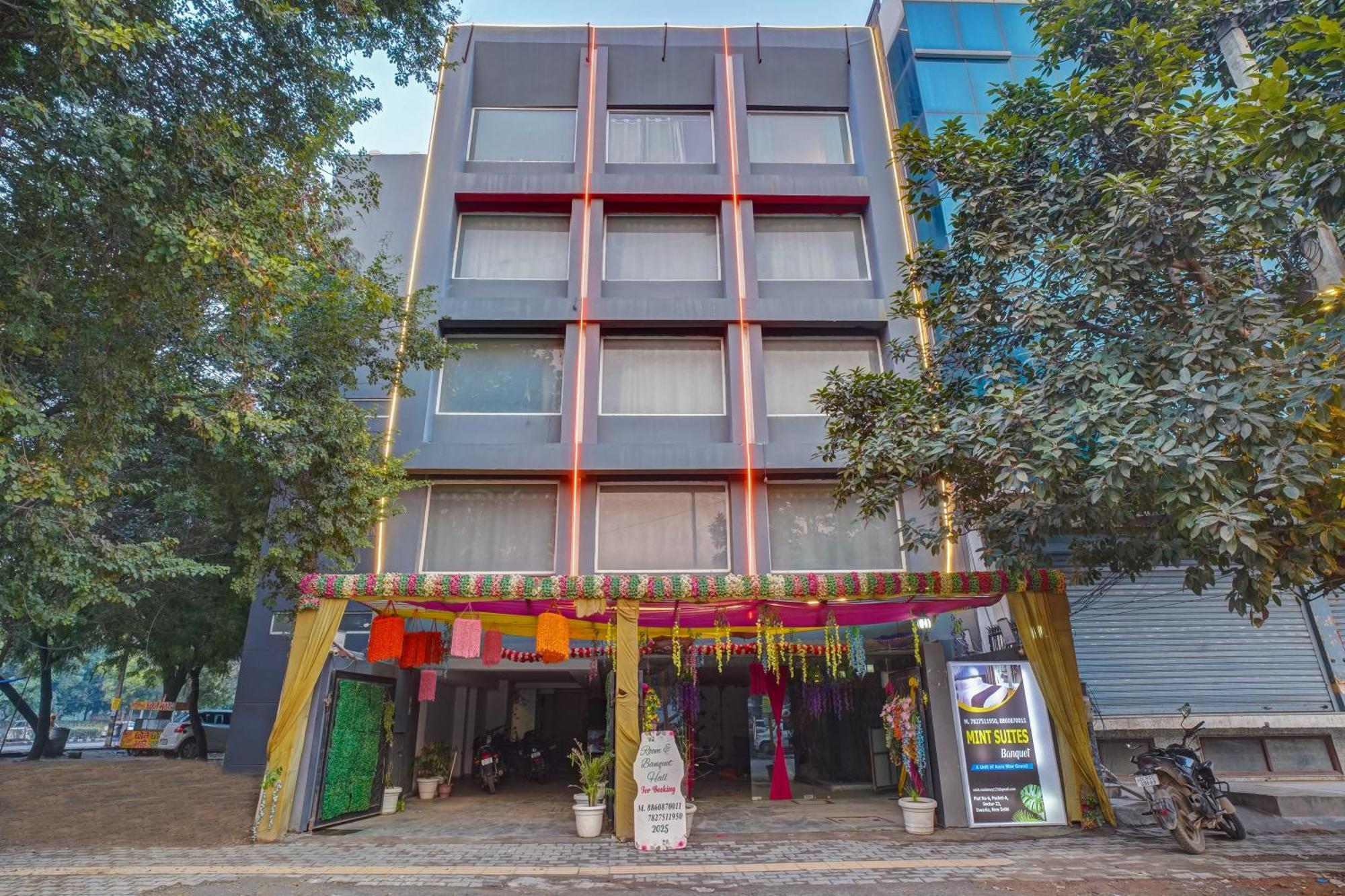 Hotel Aerostar Grand Near Yashobhoomi, Dwarka