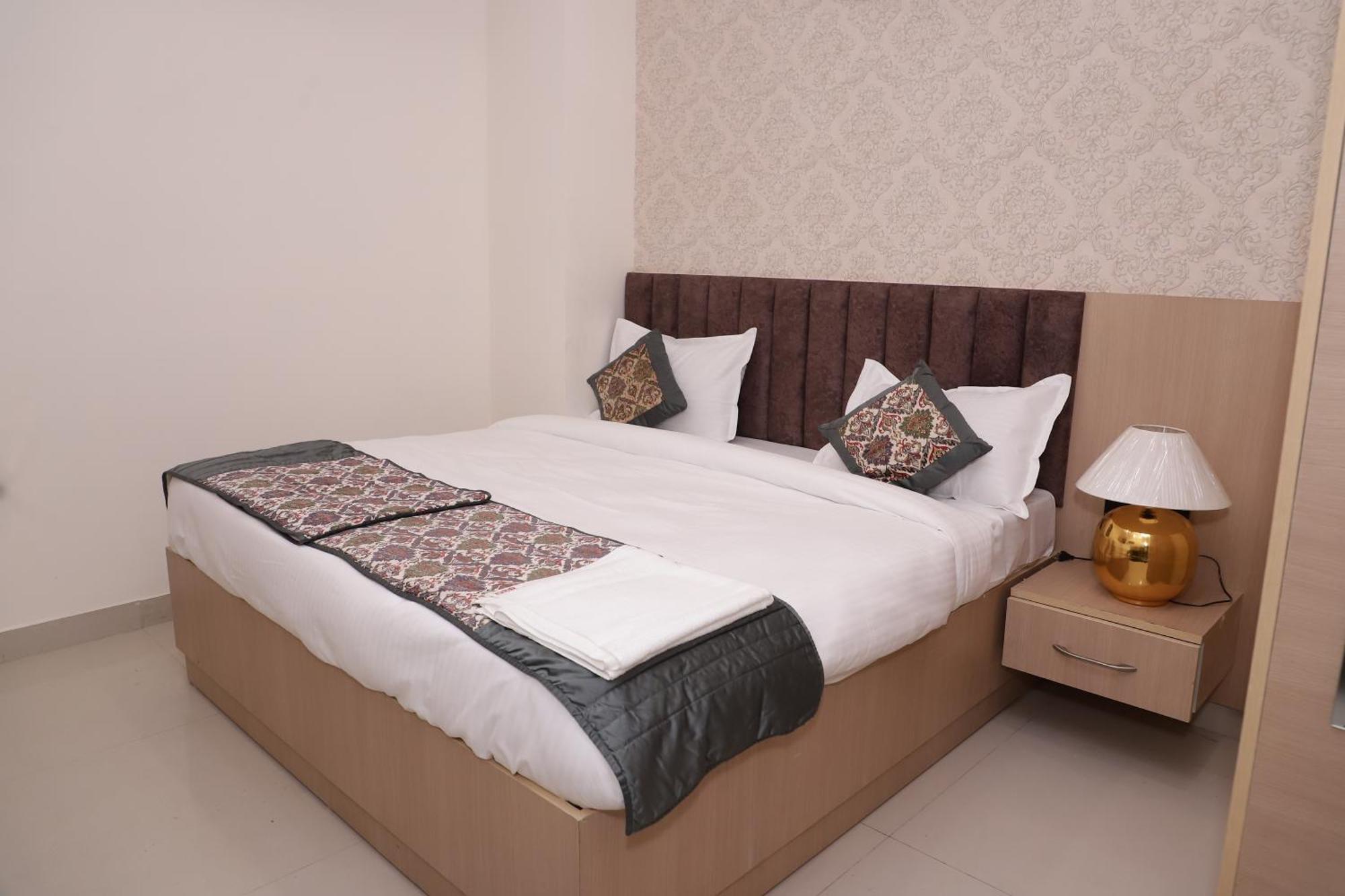 Hotel New Luxx - Near Igi Airport Nova Deli