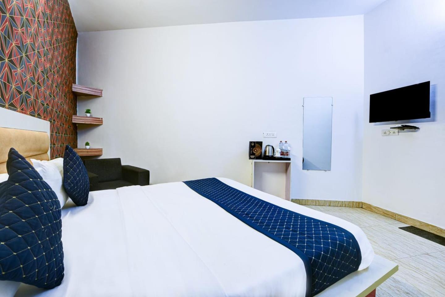 Aela International Airport By Gross Group Hotel