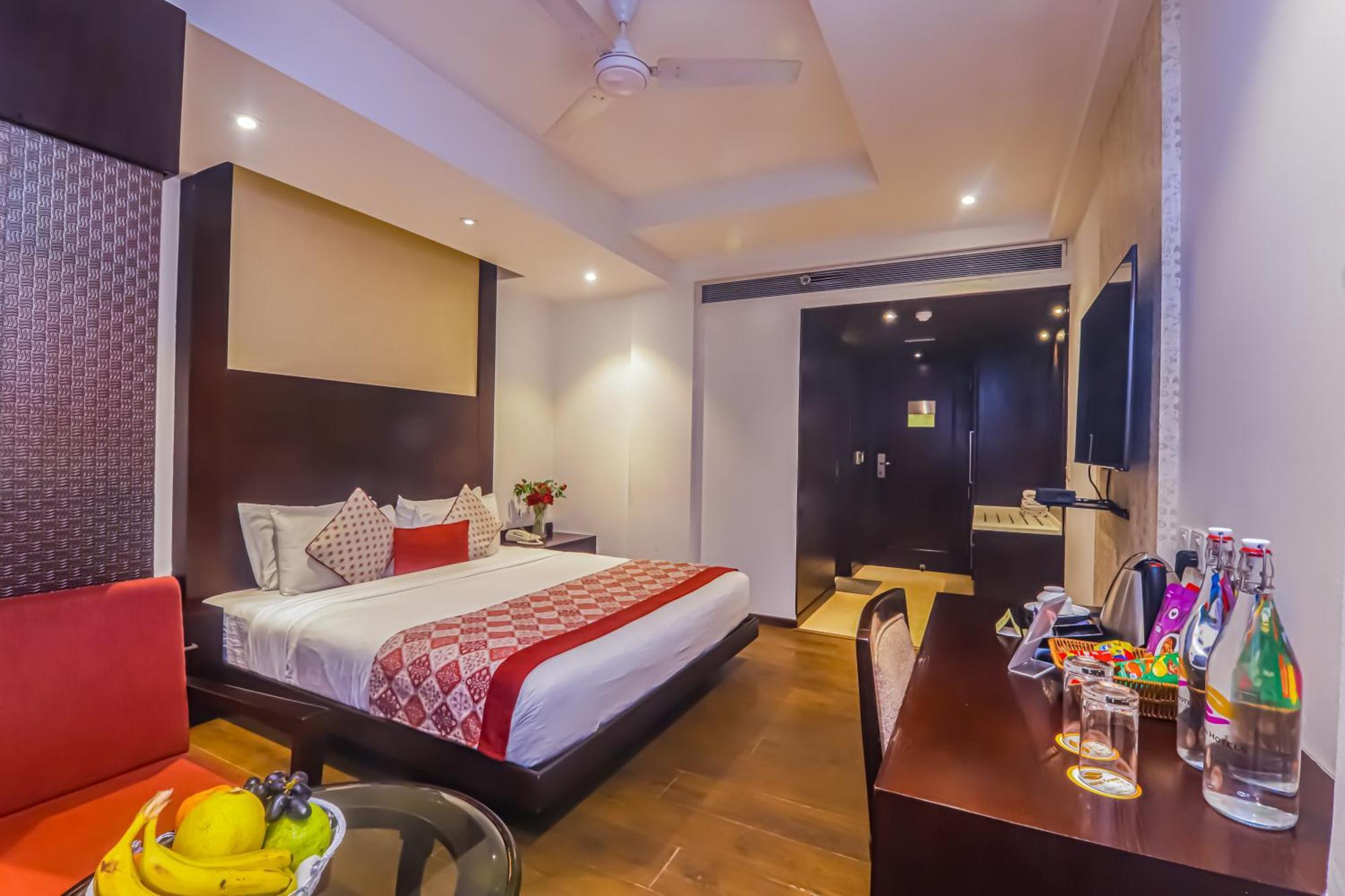Hotel Godwin Deluxe -Free Airport Pickup -Traveller'S Choice Award Winner 2025