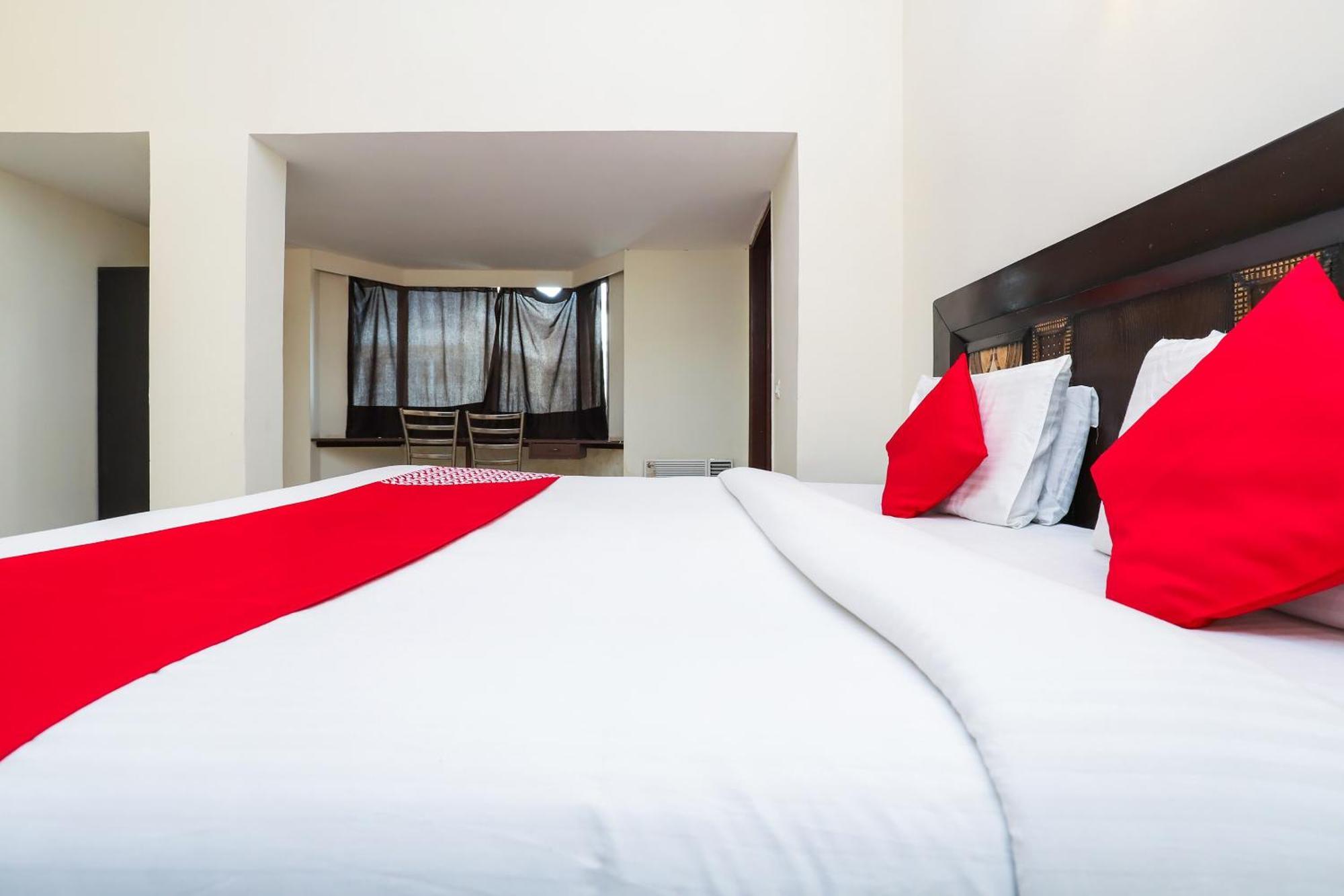 Hotel O Shiv Shakti Near Kamal Cinema New Delhi