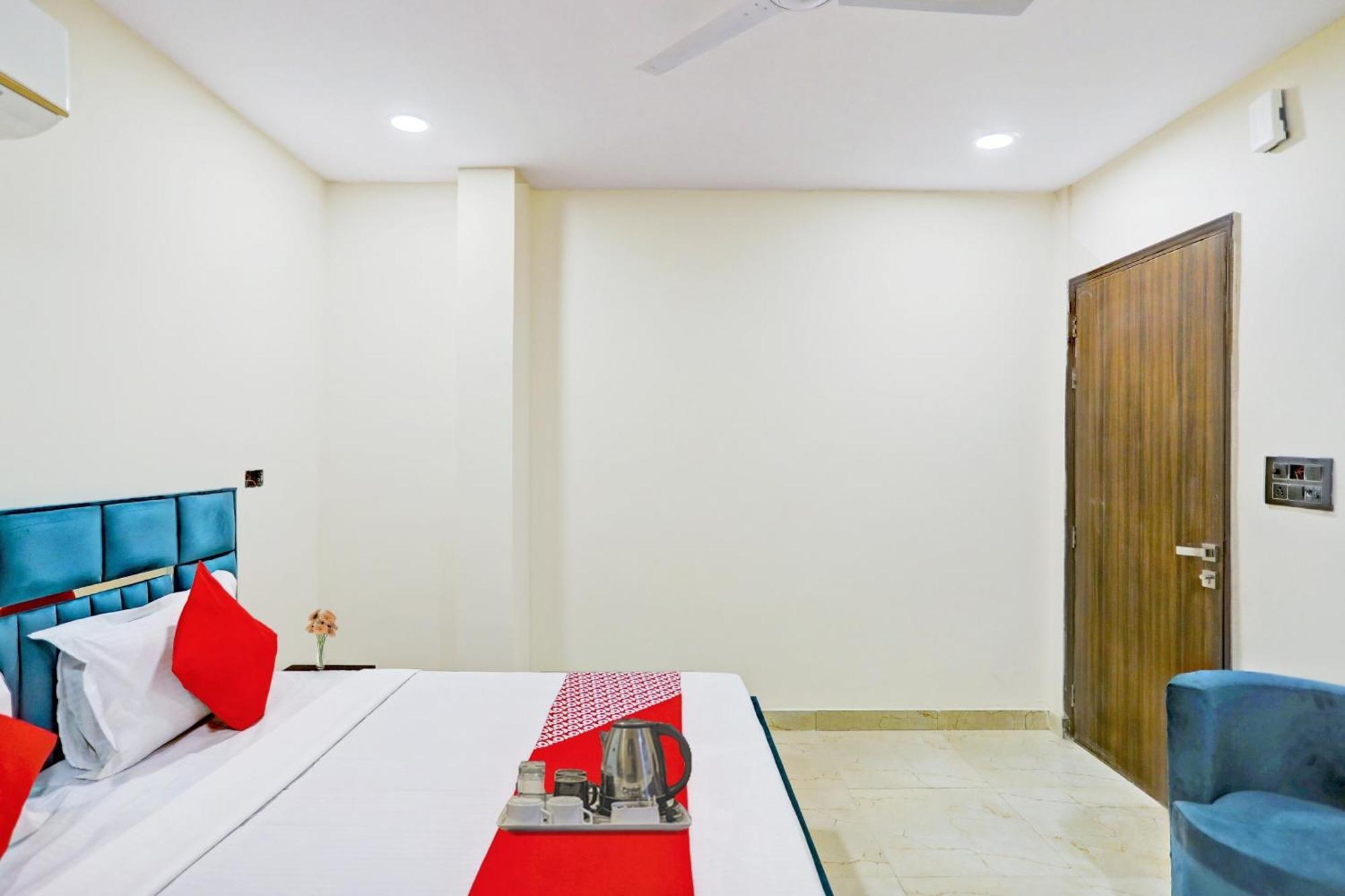 O Royal Lotus Near Ip Extension Metro Station