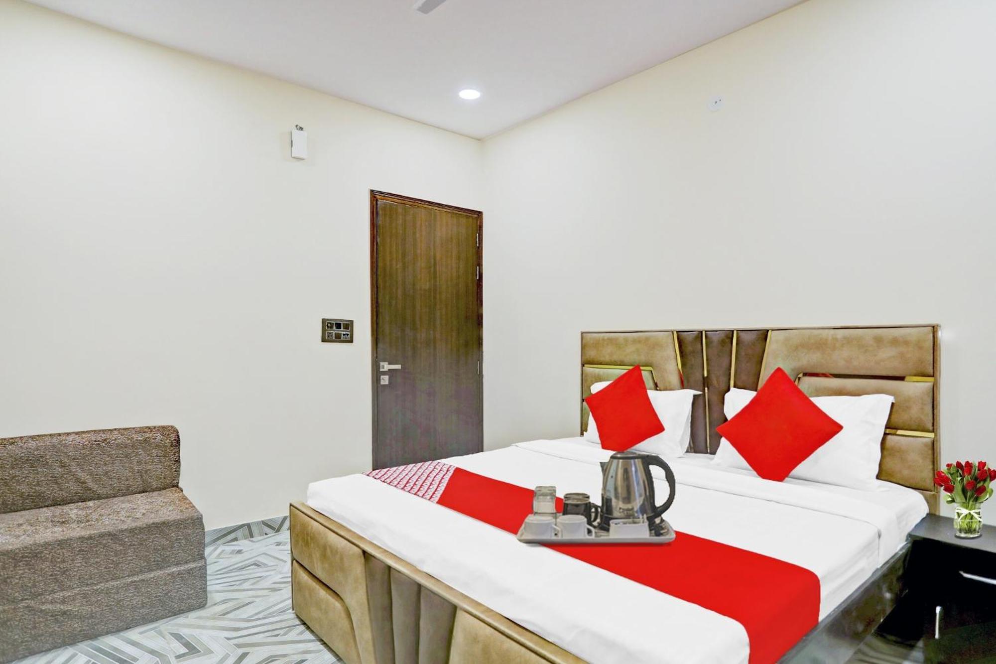 O Royal Lotus Near Ip Extension Metro Station Hotel New Delhi