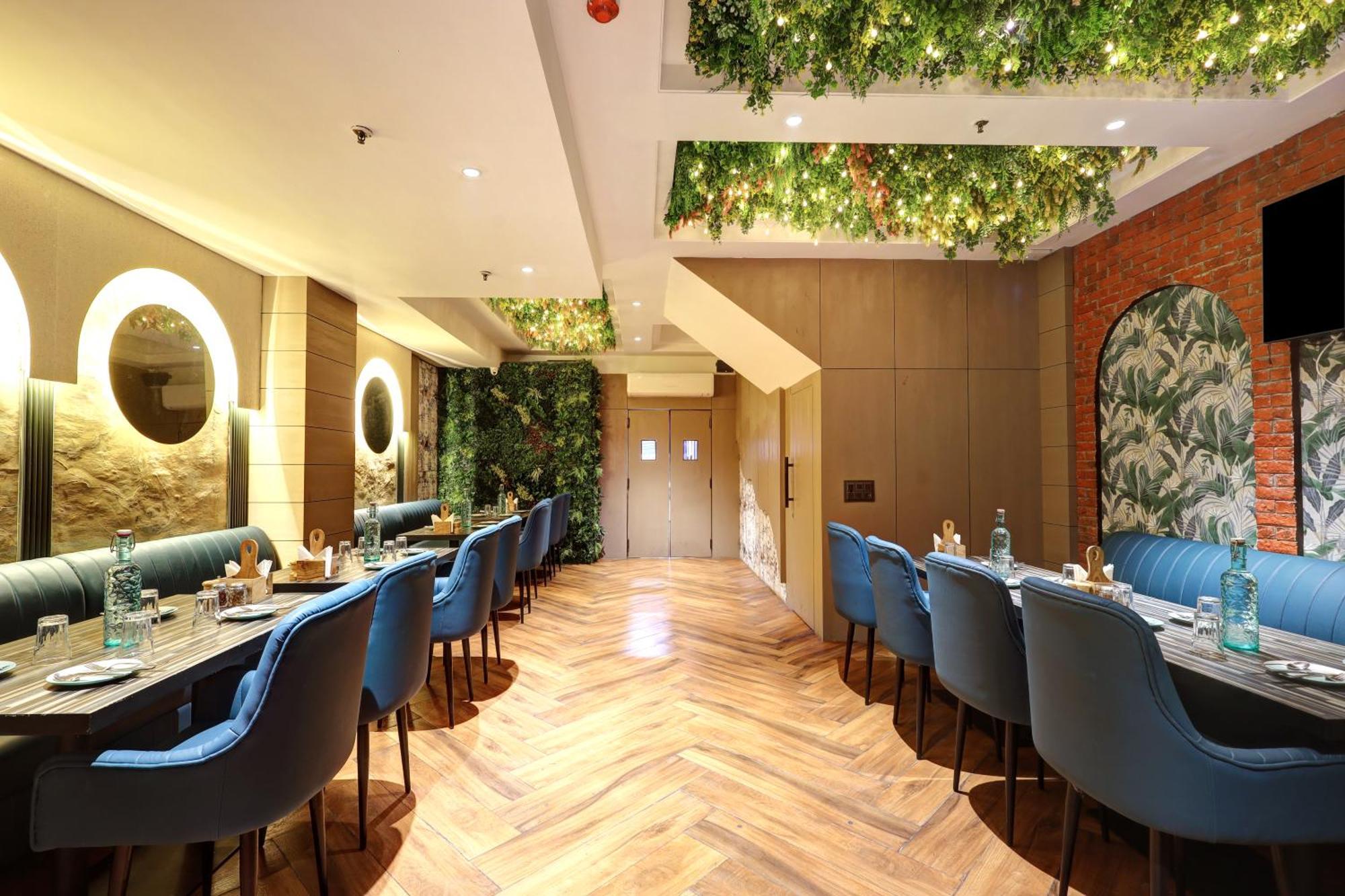 Uptown - 1km From Connaught Place Hotel