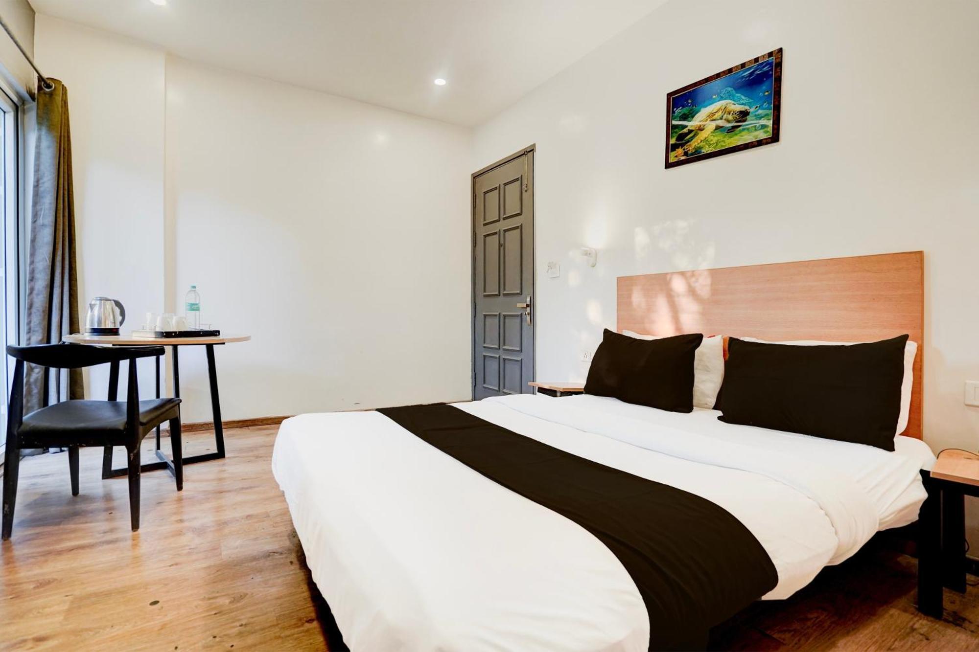 Hotel Super O Britania Chowk 4*