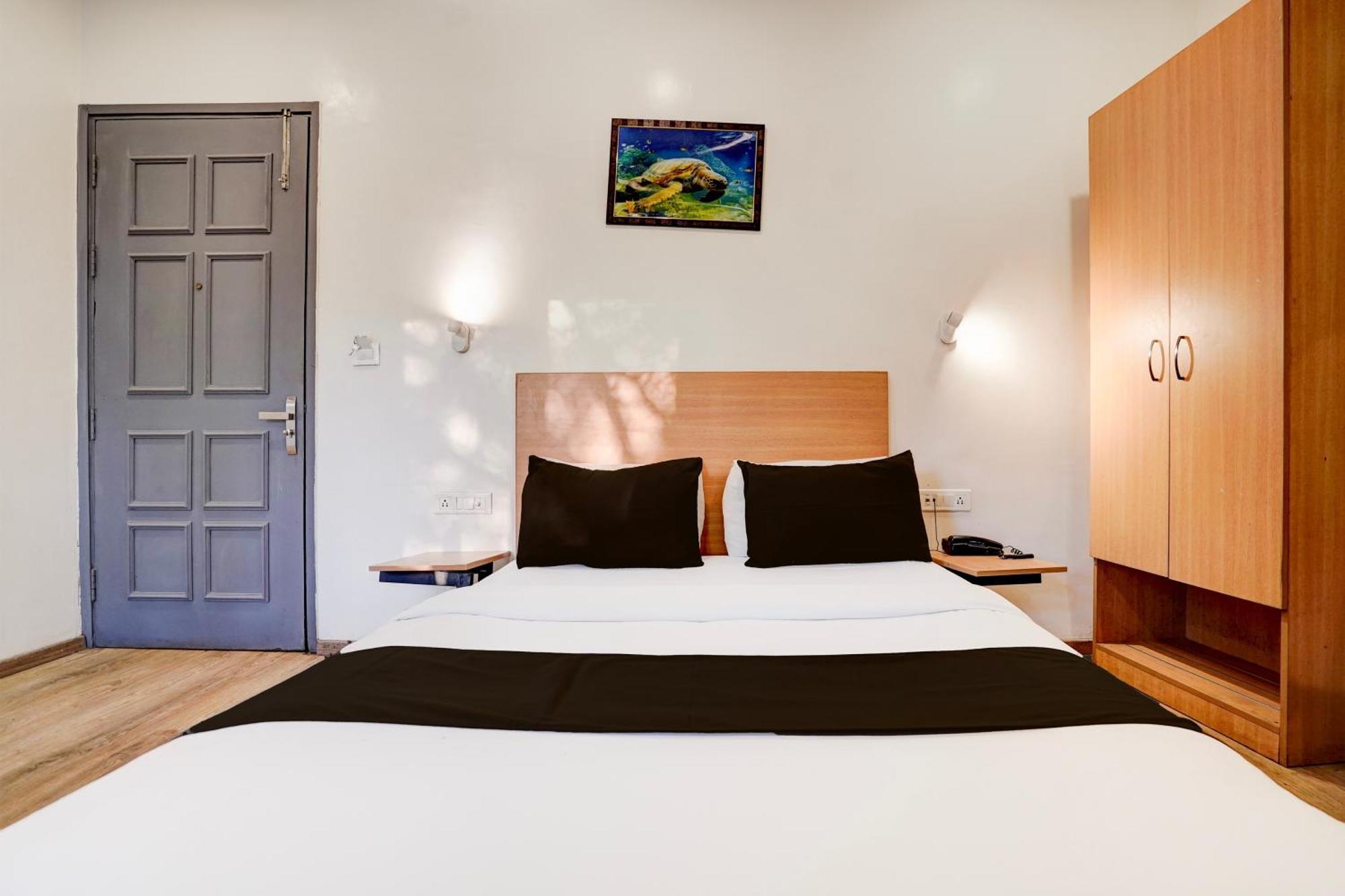 Super O Britania Chowk Hotel 4*