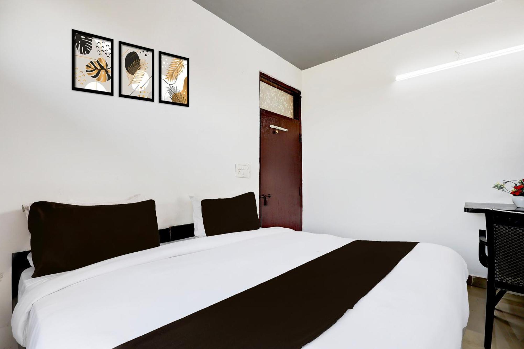 The Prime Palace Hotel