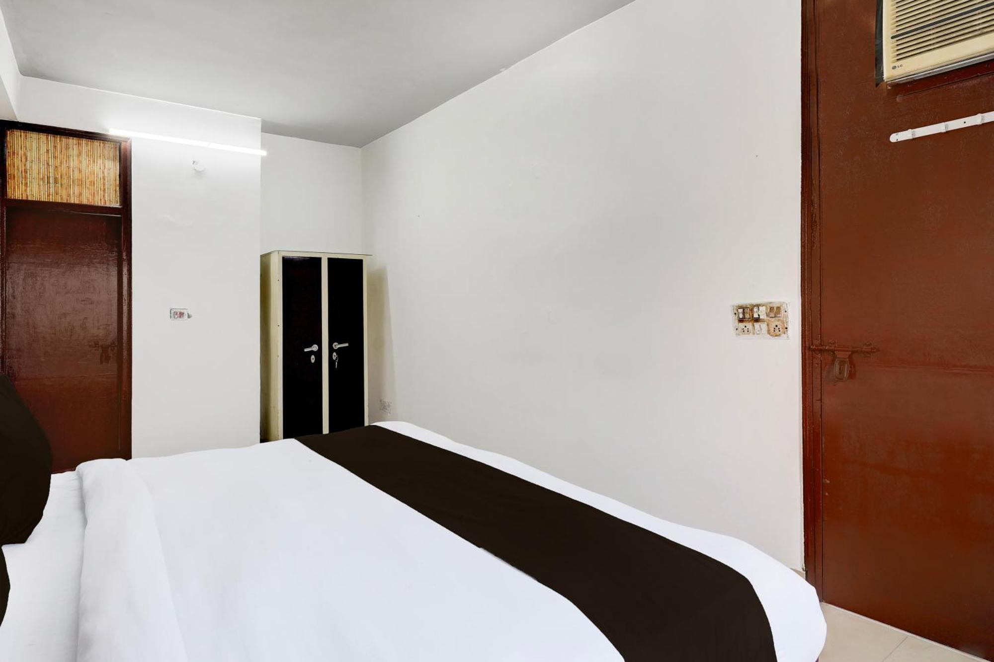 The Prime Palace 3*
