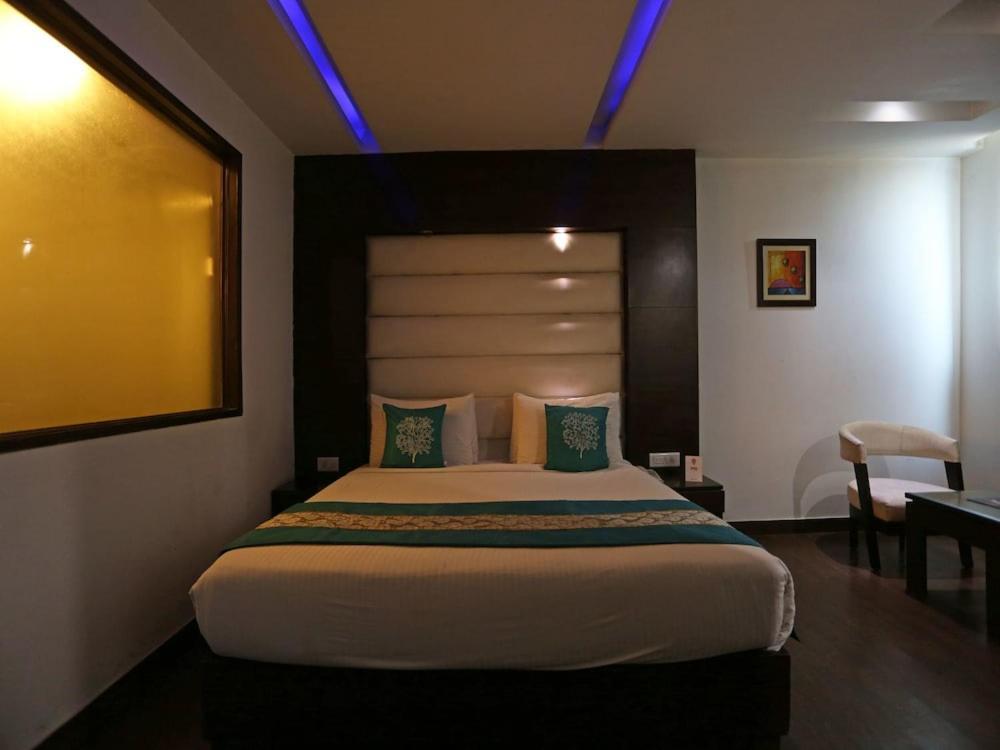 Bed & Breakfast Pearl Crown New Delhi