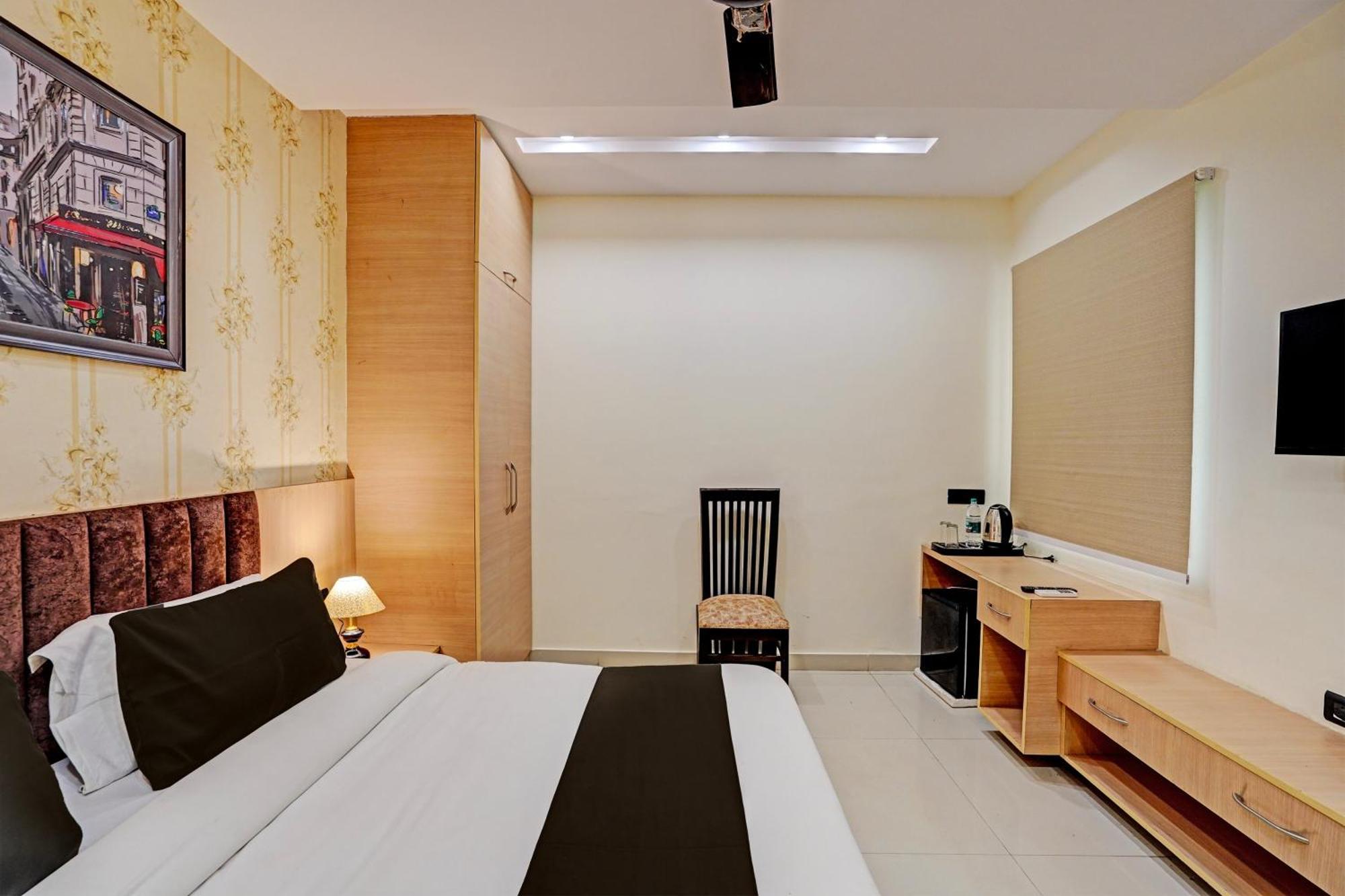 Hotel Grand Marina