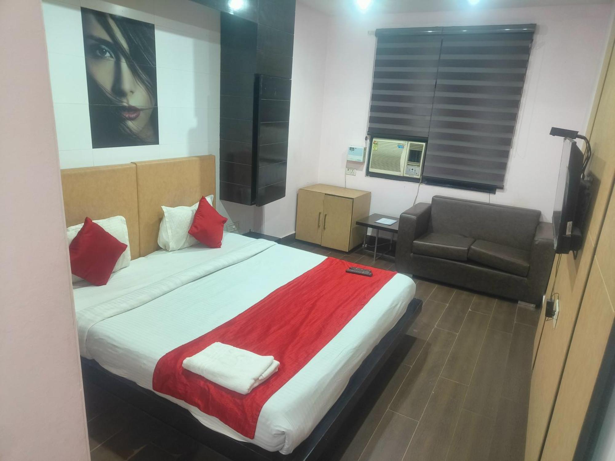 Good Palace Karol Bagh Hotel