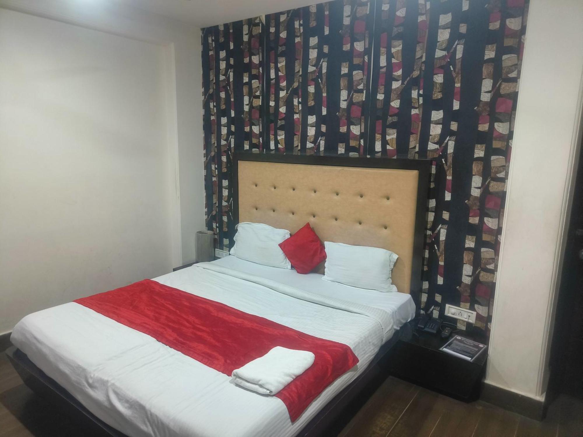 Hotel Good Palace Karol Bagh New Delhi