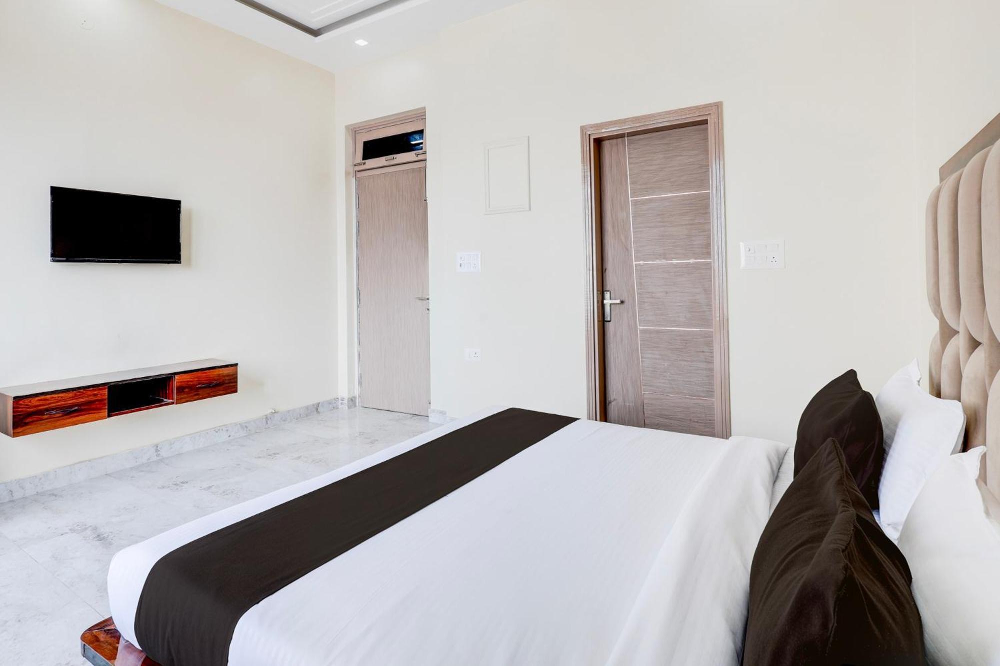 Super O Bal Gopal Hotel Delhi (National Capital Territory of India)