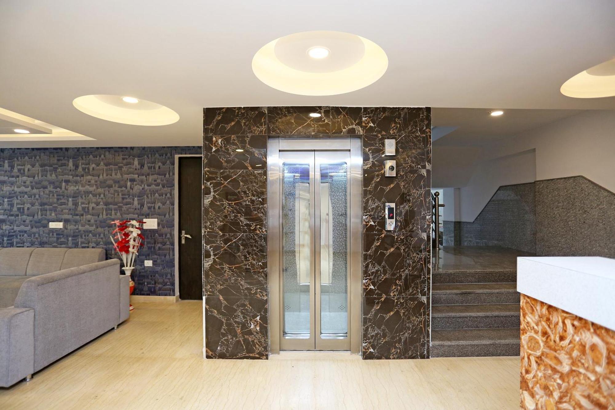 O M Hotel 4*