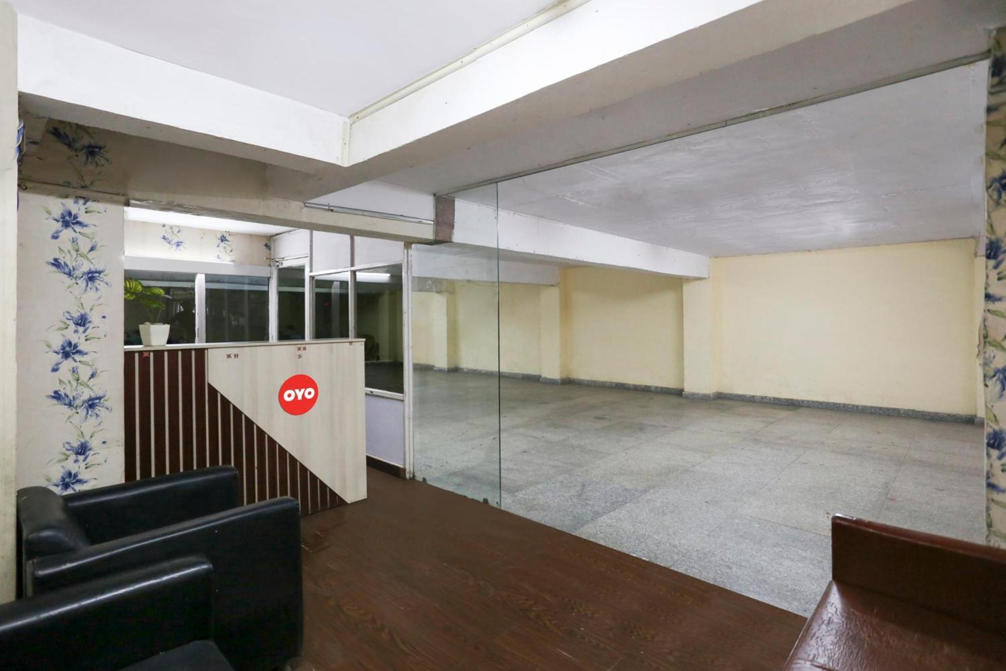 Hotel O Sagarpur 3* New Delhi