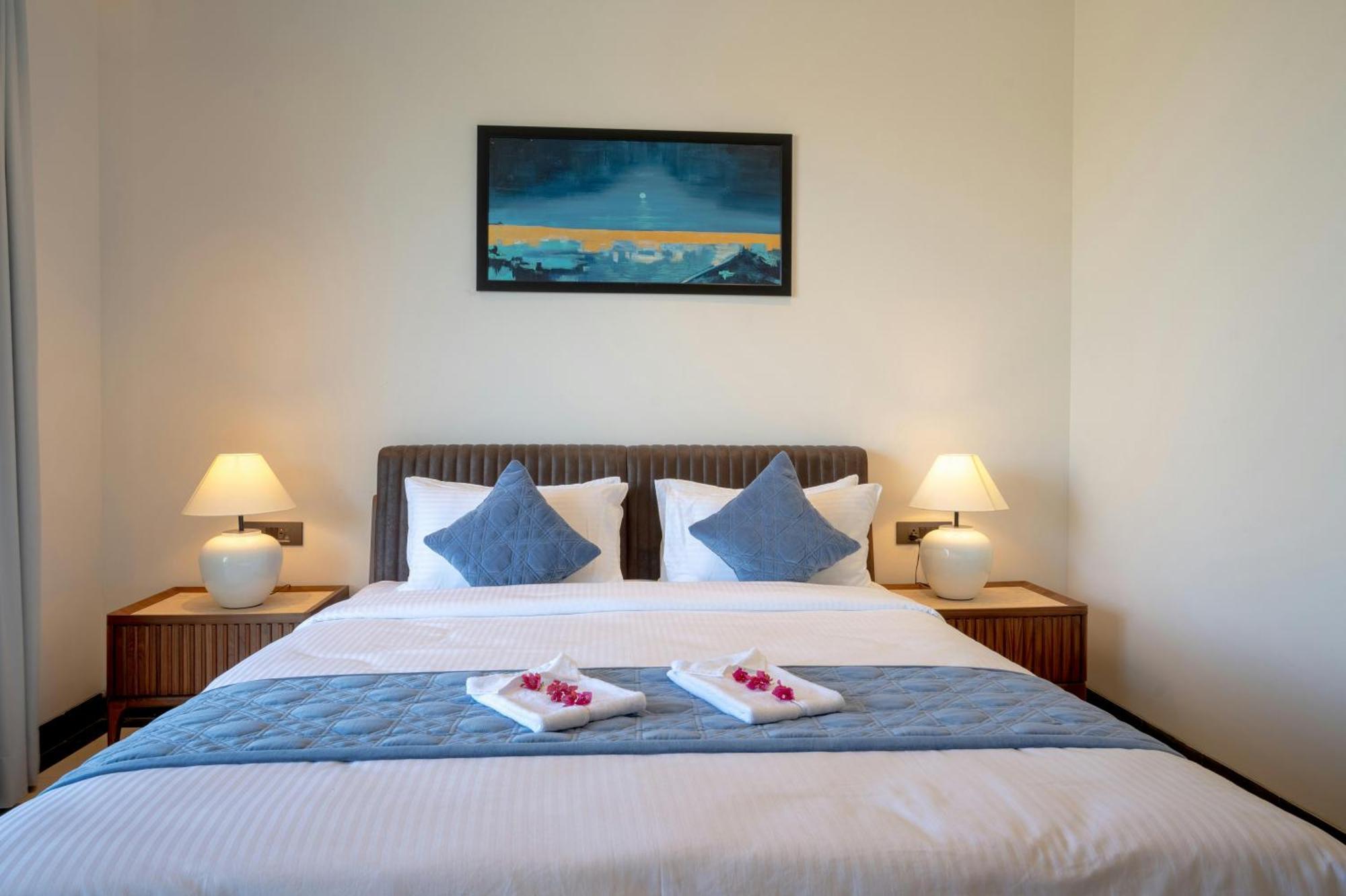 Park View A Family - Delhi Airport Hotel 4*