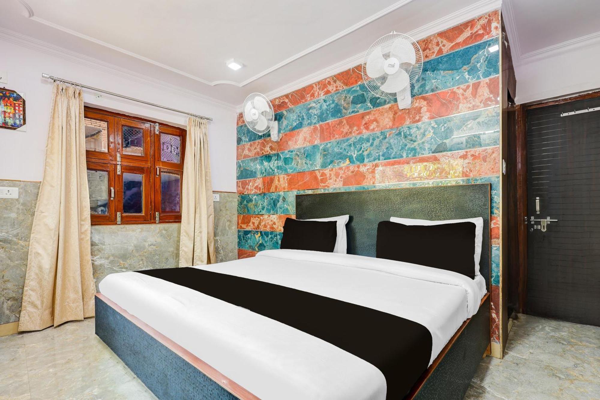 Hotel O Ajeet Homestay New Delhi