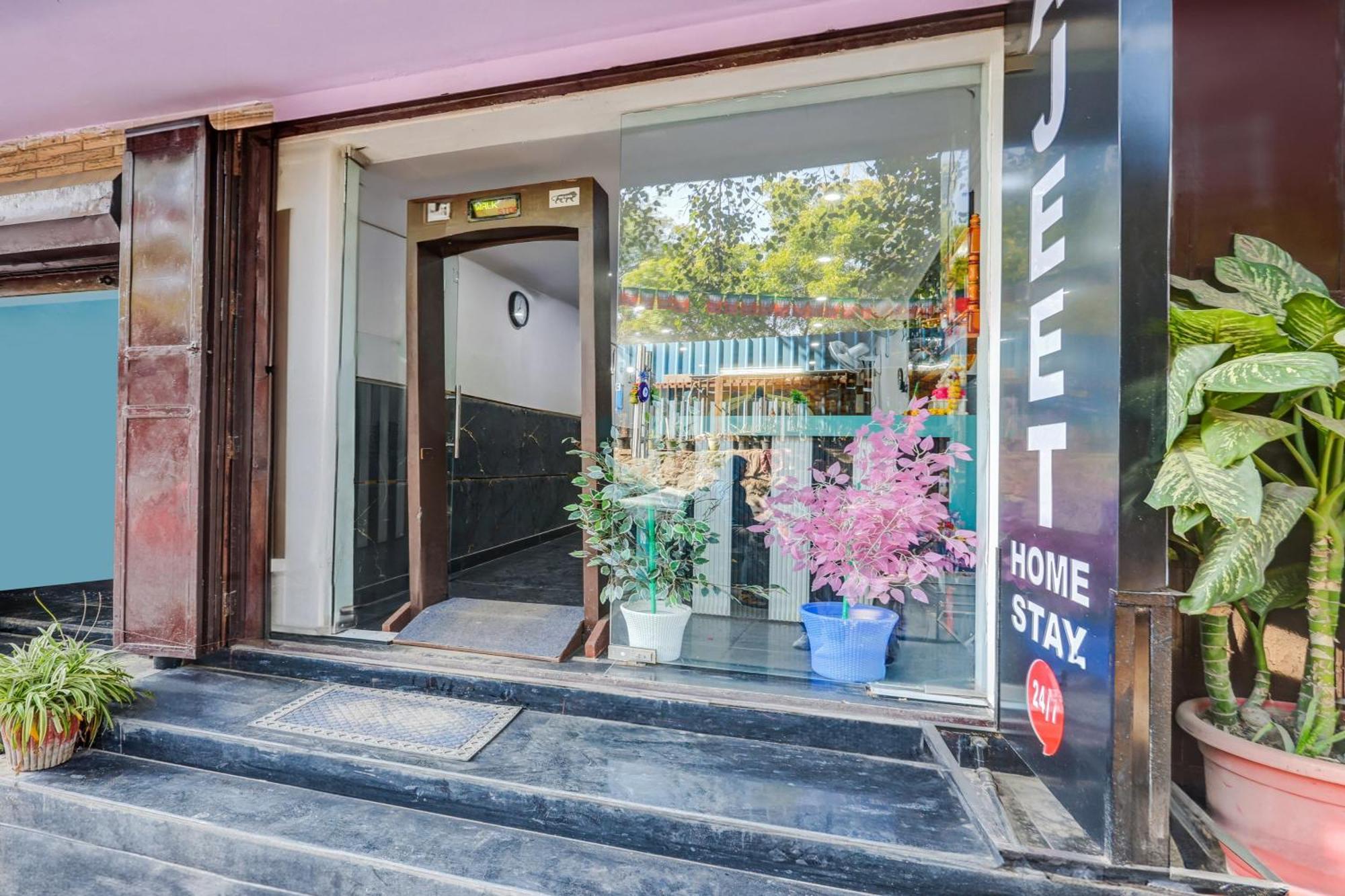 O Ajeet Homestay Hotel New Delhi