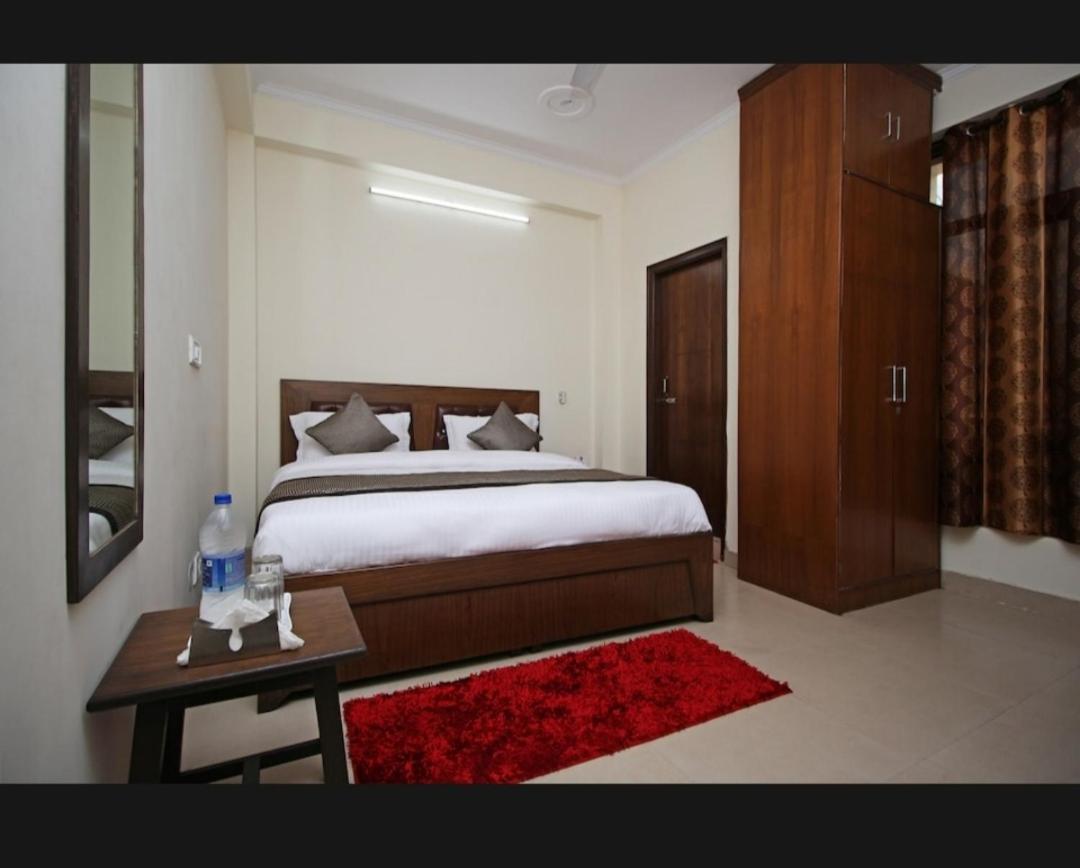 Surya O 3* New Delhi