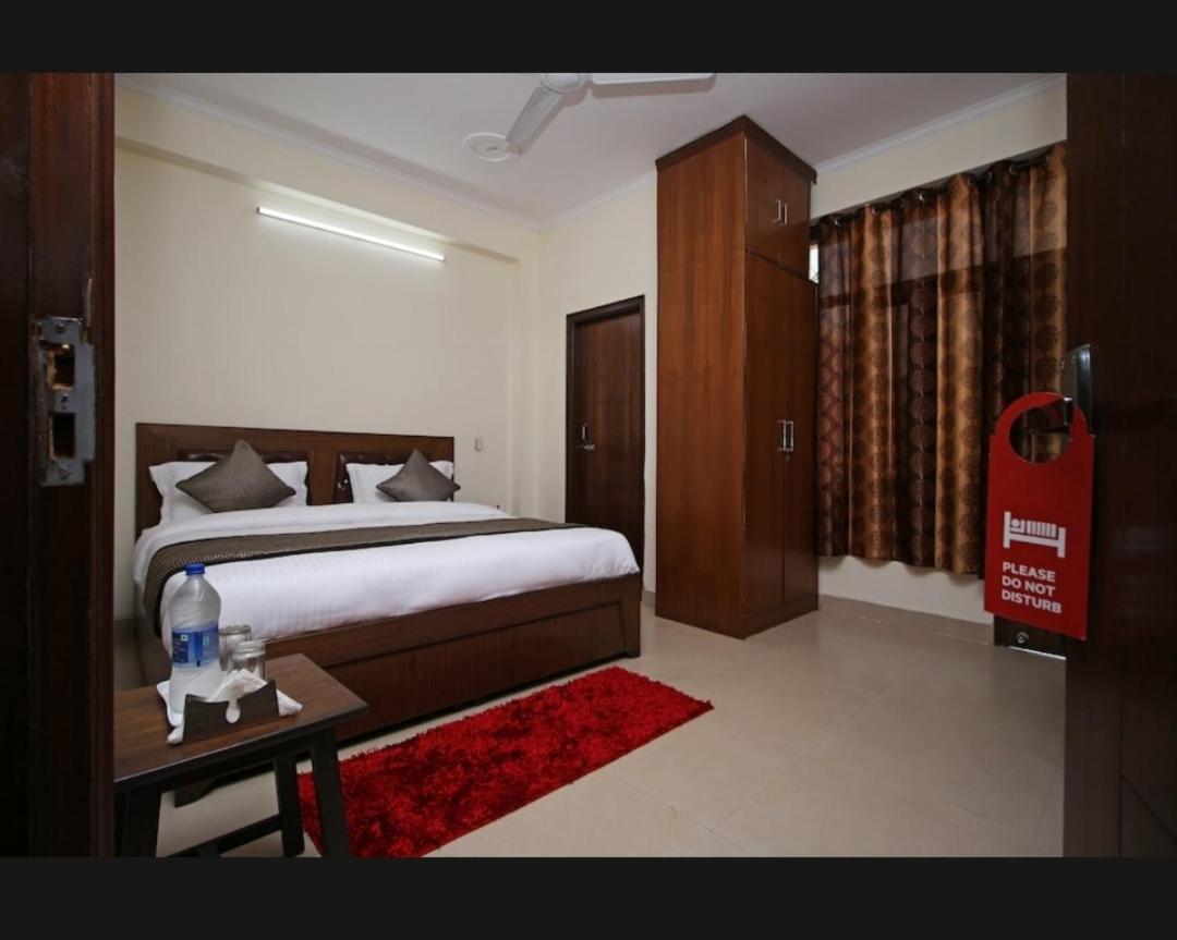 Surya O 3* New Delhi