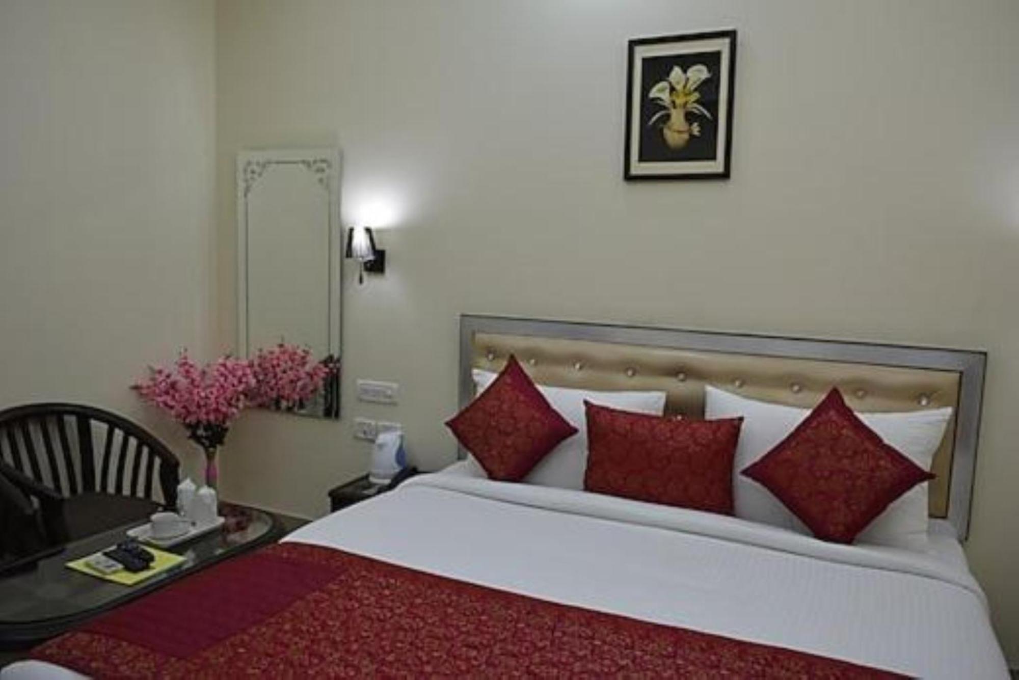Jet Fox By Aero View Hotel, Delhi Airport Hotel