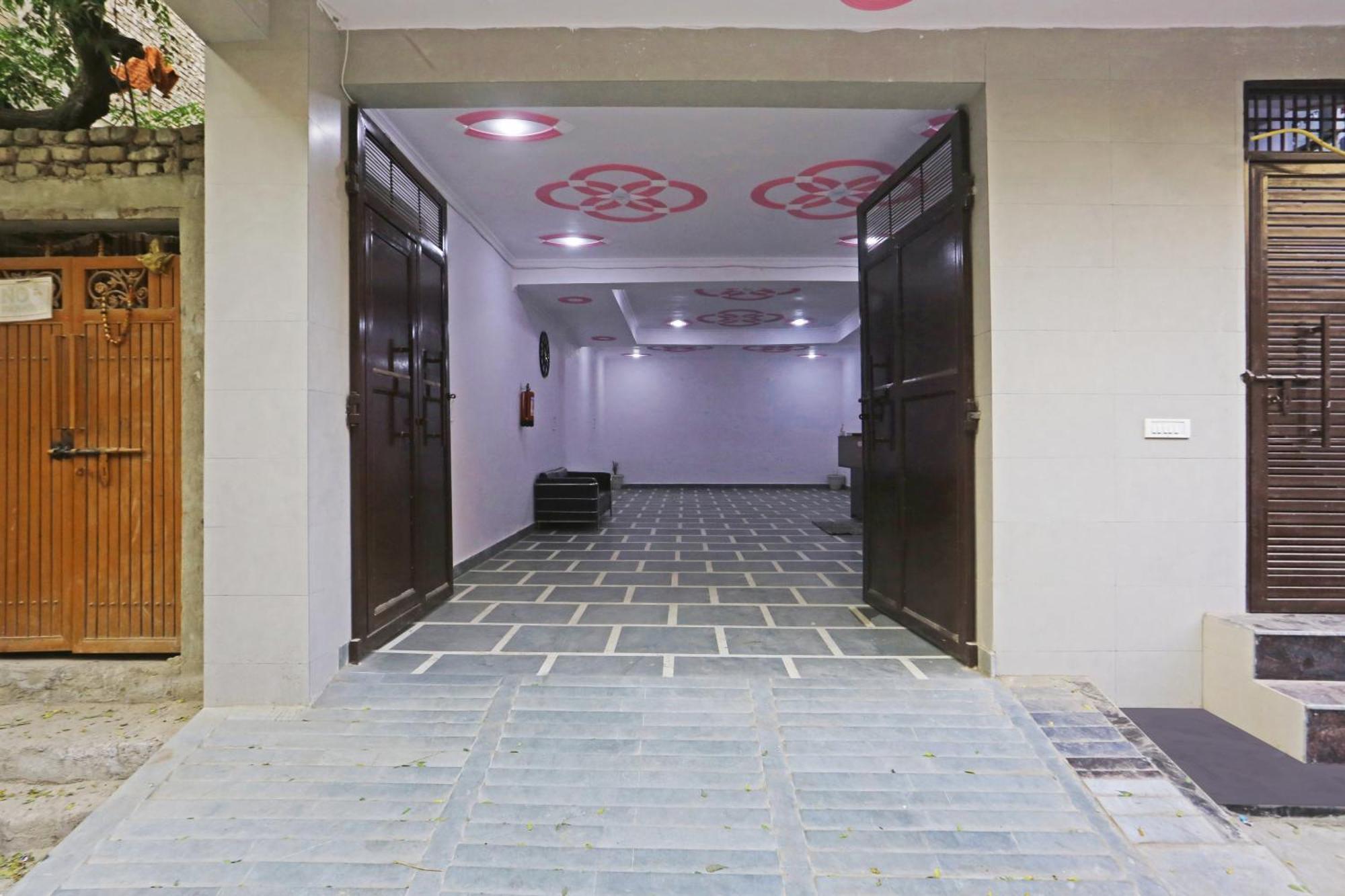 Twamev Residency Hotel 3*